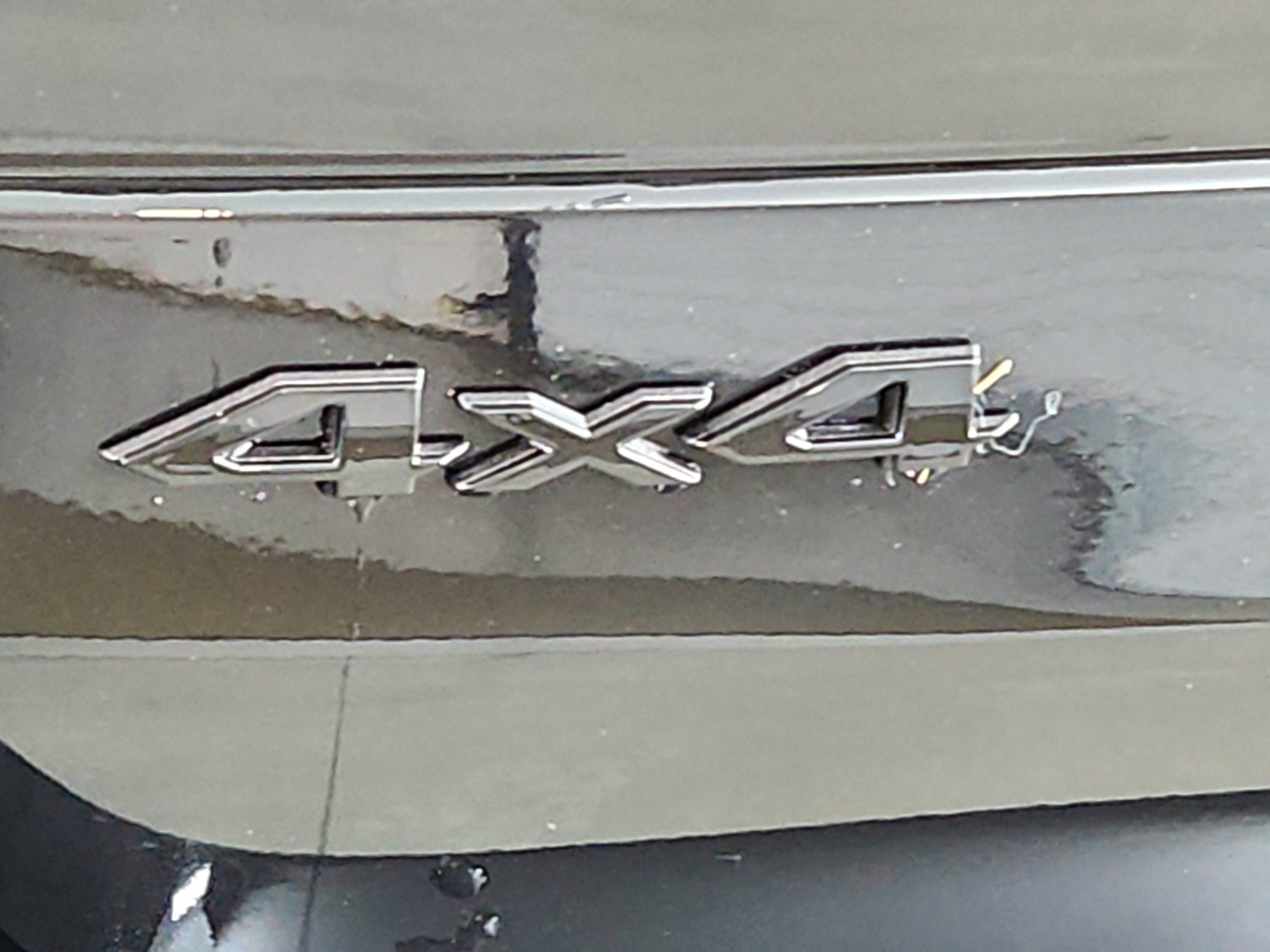 2025 Jeep Grand Cherokee JEEP GRAND CHEROKEE L LAREDO 4X4