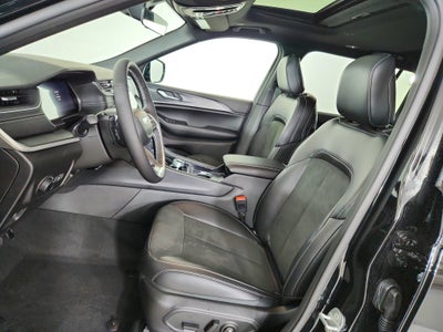 2025 Jeep Grand Cherokee JEEP GRAND CHEROKEE L LAREDO 4X4