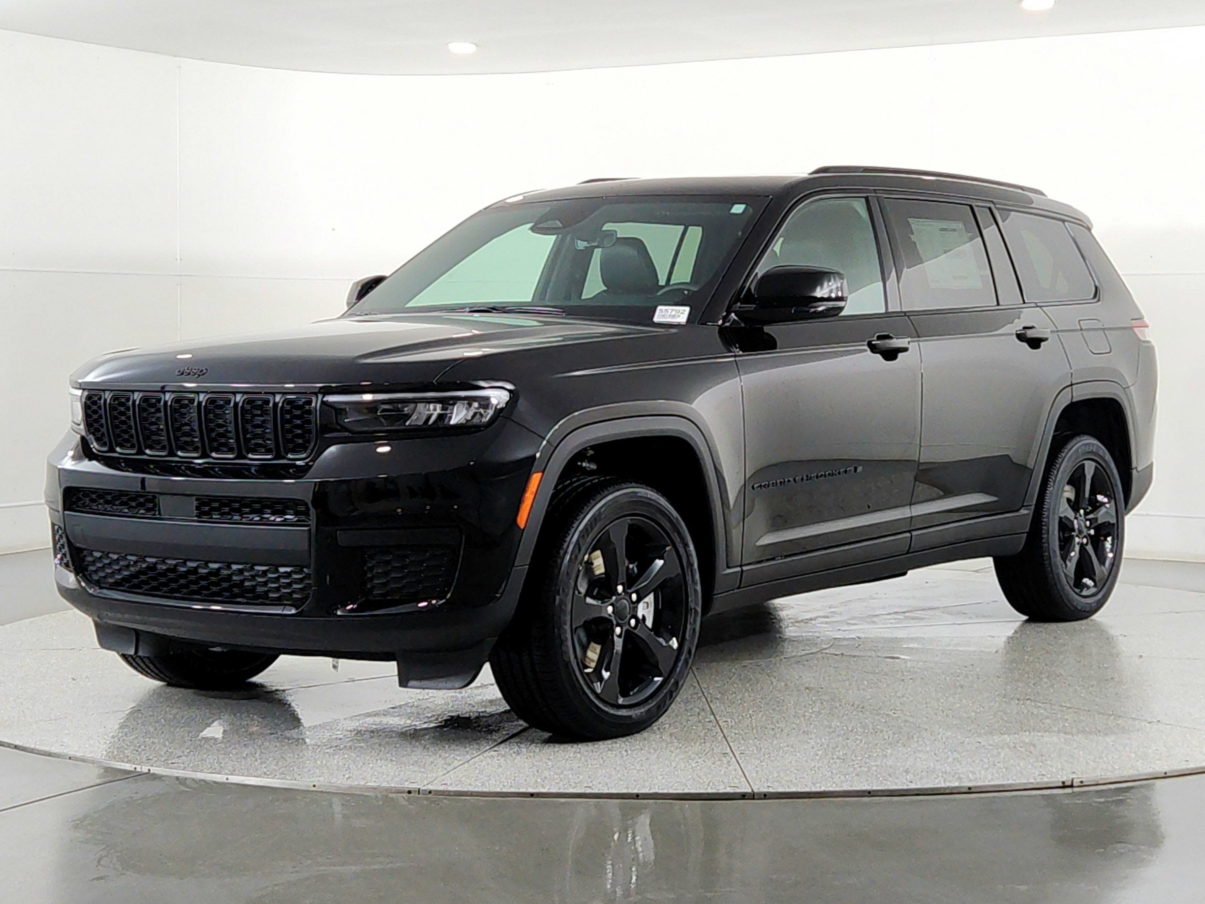 2025 Jeep Grand Cherokee JEEP GRAND CHEROKEE L LAREDO 4X4