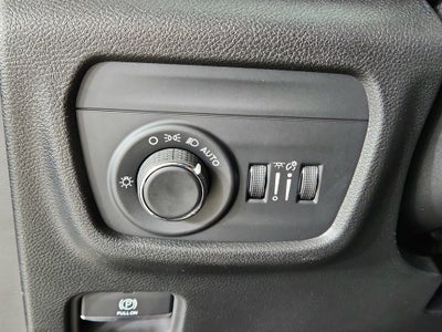 2025 Jeep Grand Cherokee JEEP GRAND CHEROKEE L LAREDO 4X4