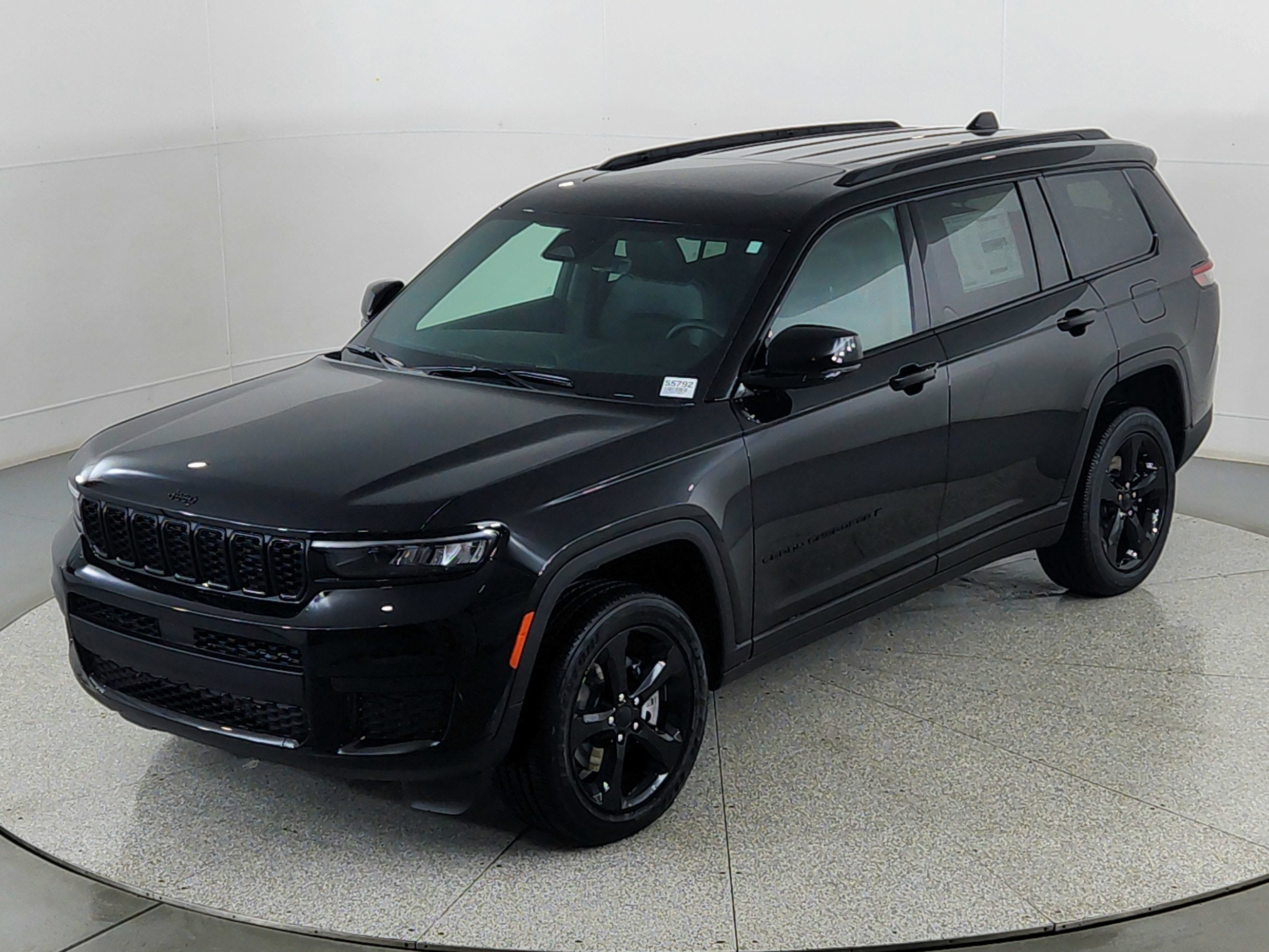 2025 Jeep Grand Cherokee JEEP GRAND CHEROKEE L LAREDO 4X4