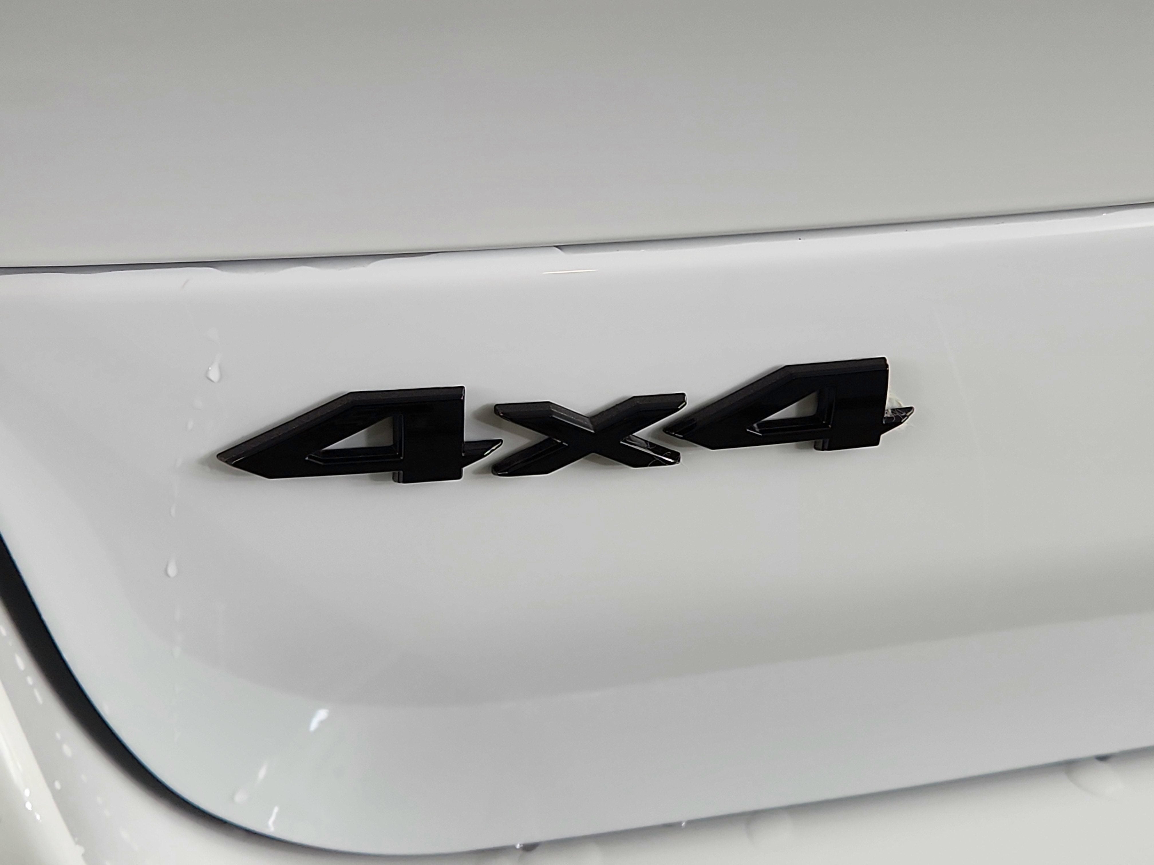 2025 Jeep Grand Cherokee JEEP GRAND CHEROKEE L LAREDO 4X4