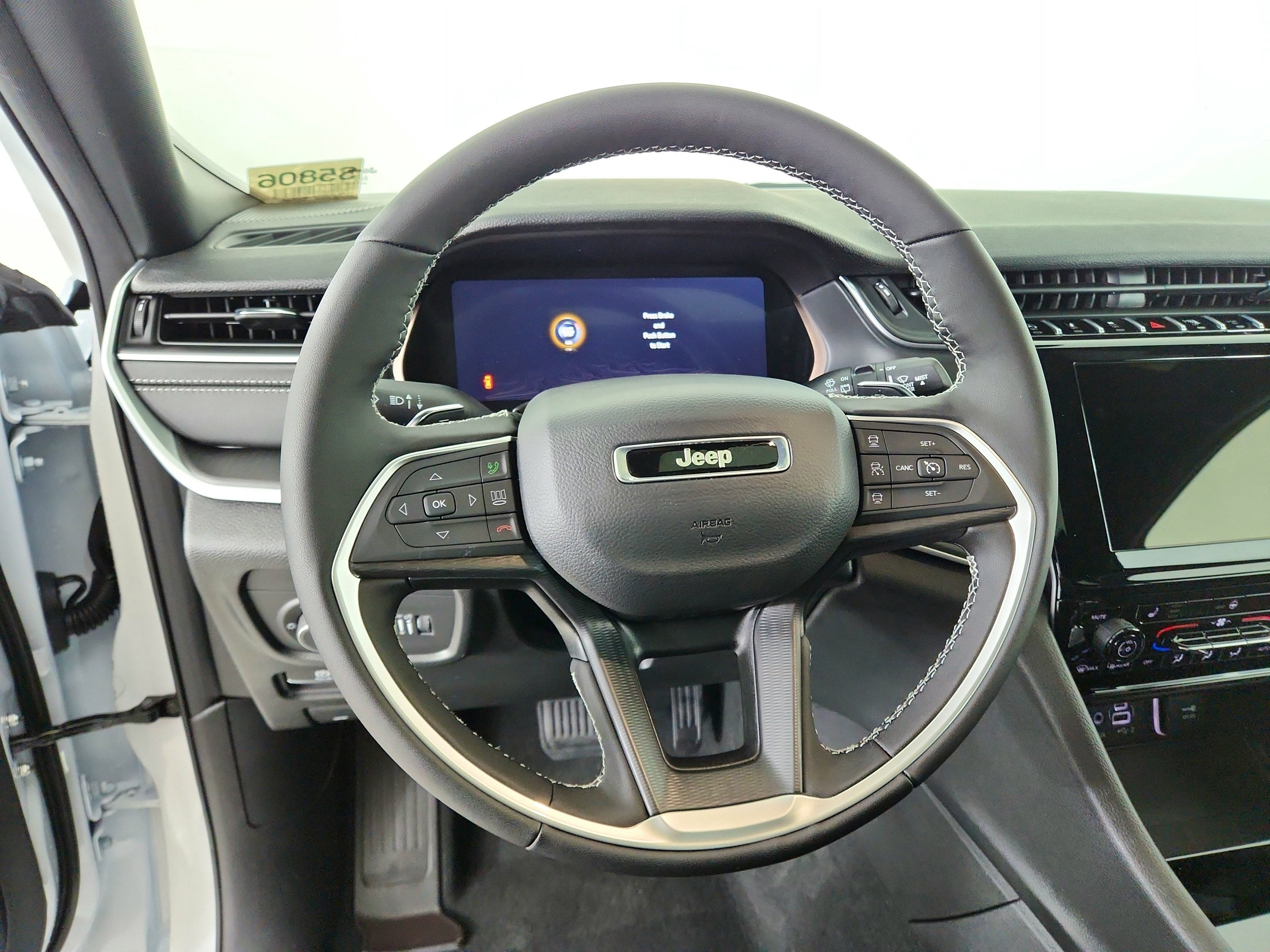 2025 Jeep Grand Cherokee JEEP GRAND CHEROKEE L LAREDO 4X4