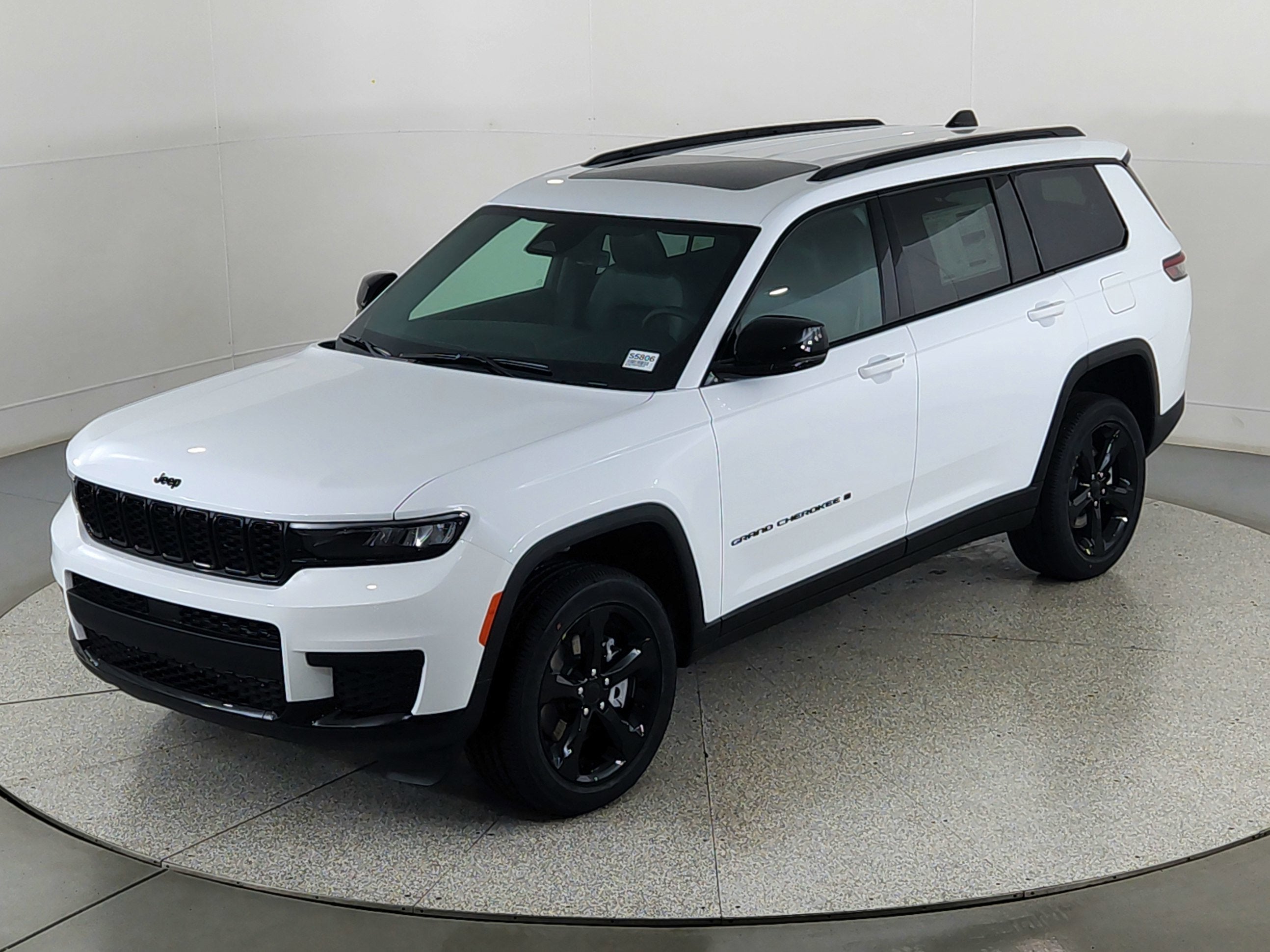 2025 Jeep Grand Cherokee JEEP GRAND CHEROKEE L LAREDO 4X4