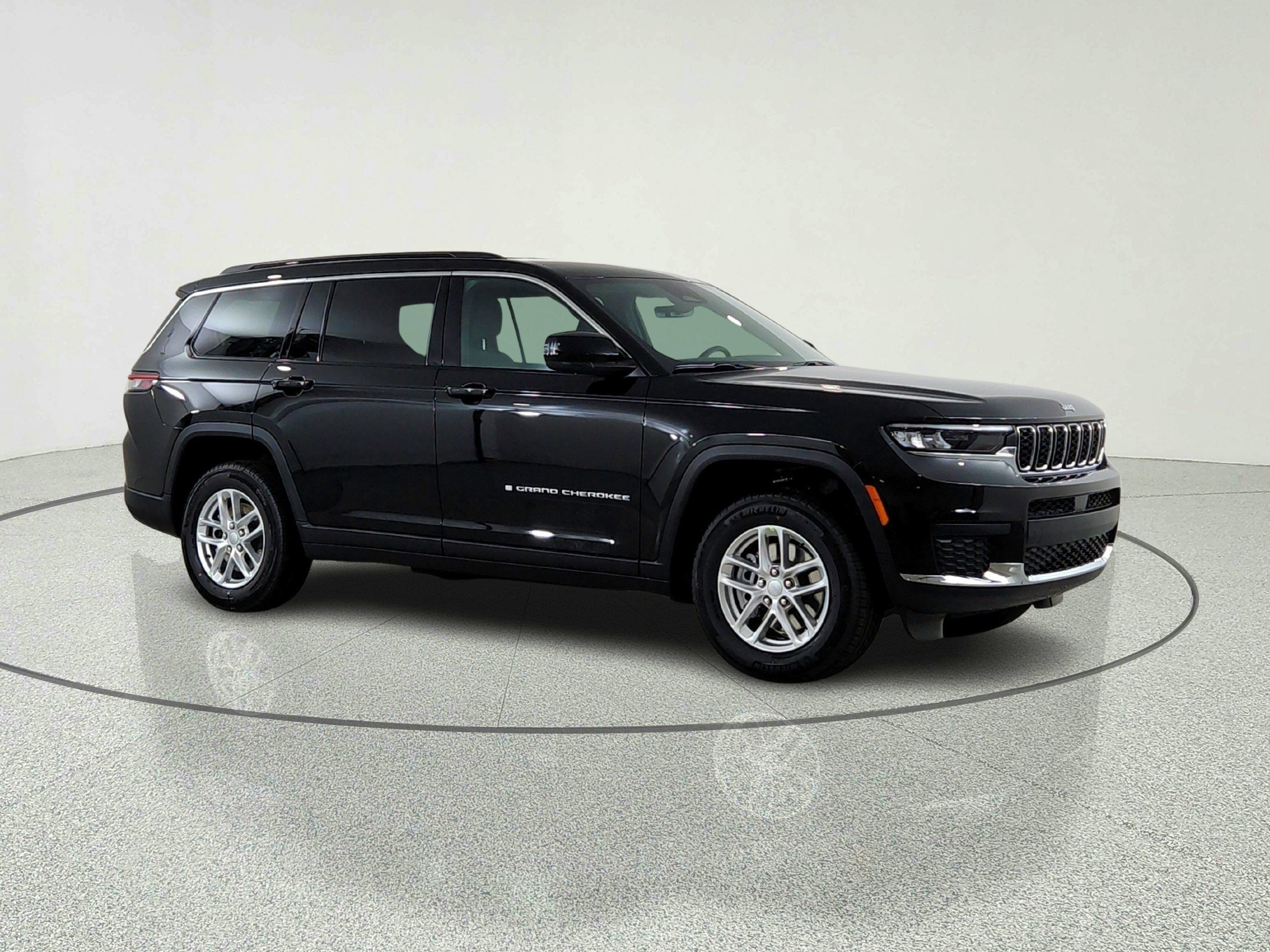 2026 Jeep Grand Cherokee JEEP GRAND CHEROKEE L LAREDO 4X4