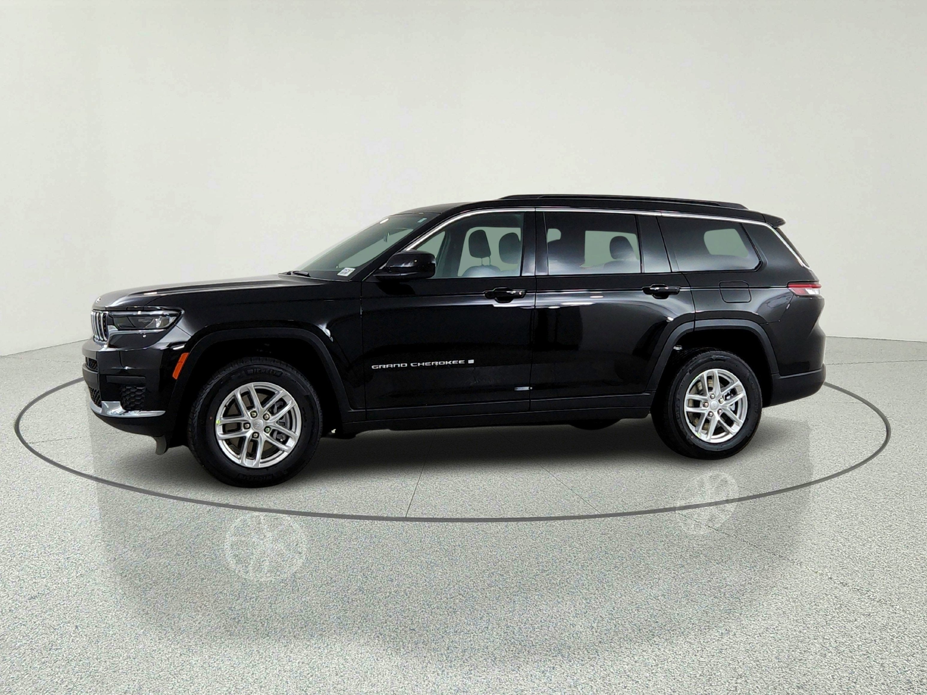 2026 Jeep Grand Cherokee JEEP GRAND CHEROKEE L LAREDO 4X4
