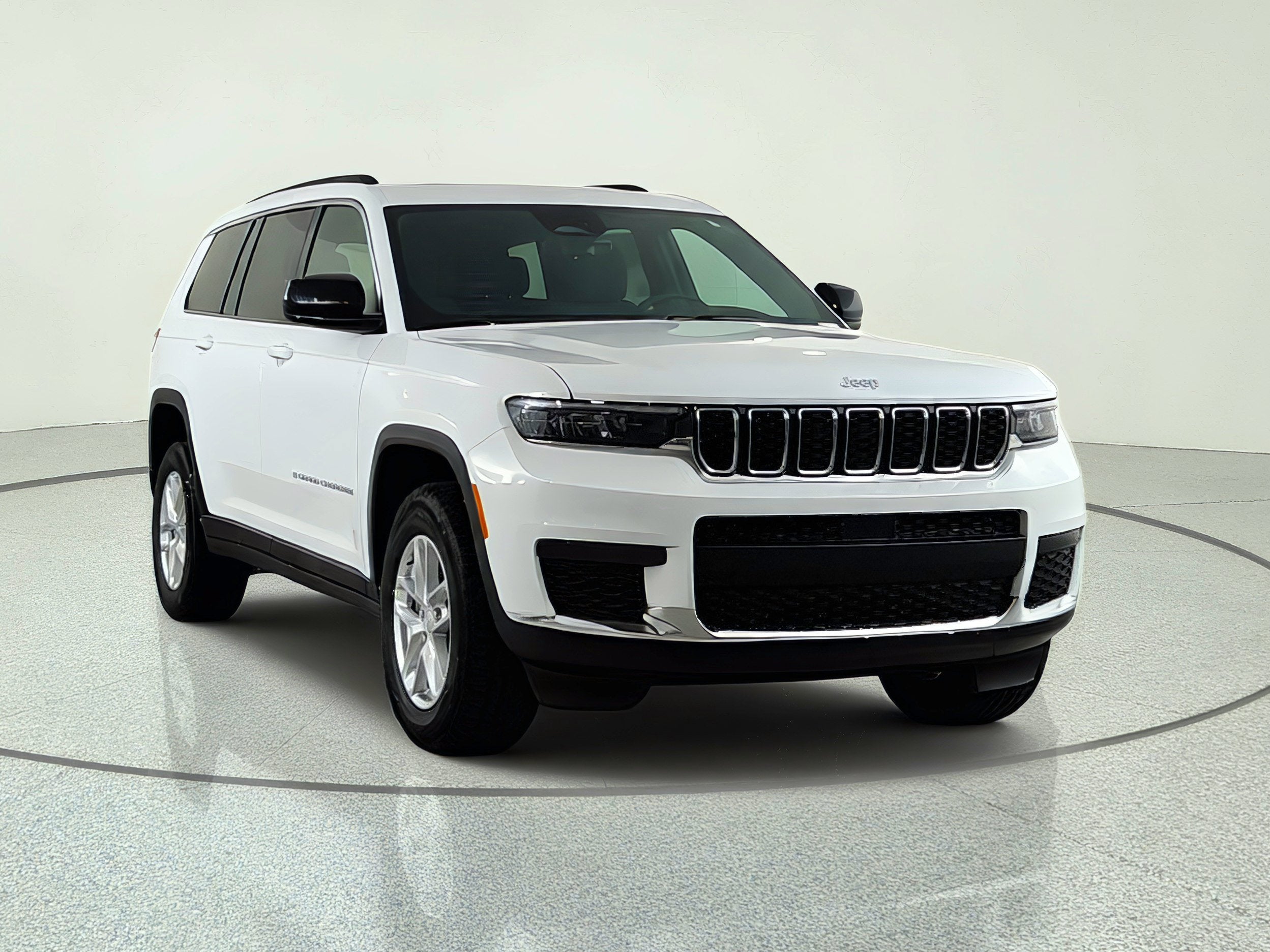 2026 Jeep Grand Cherokee Laredo X 4x4