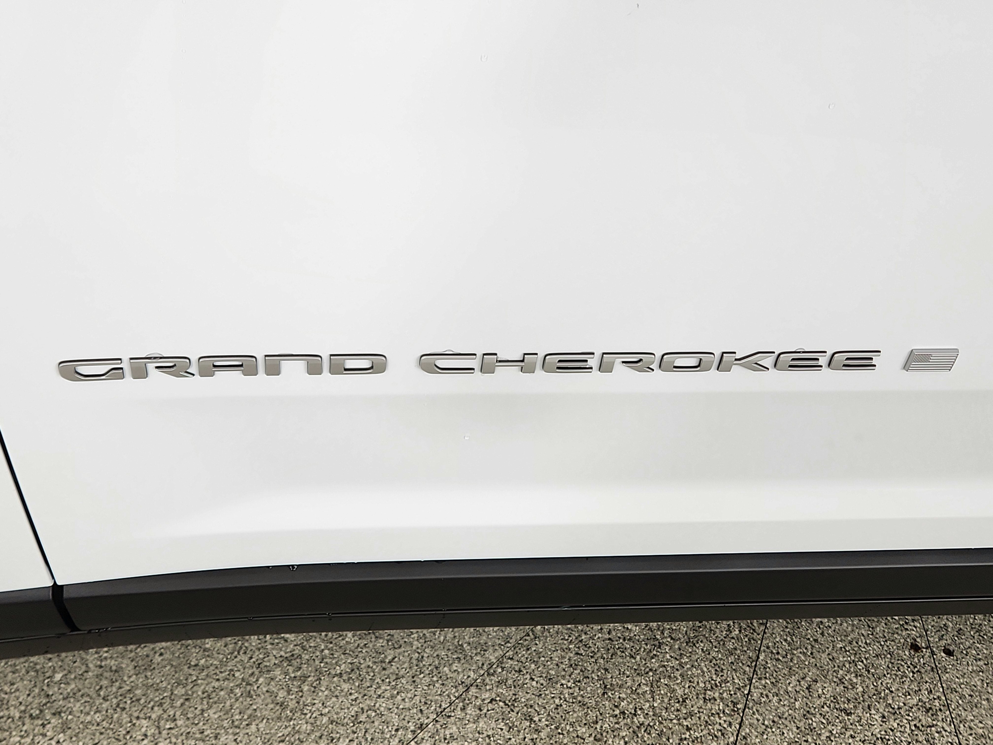 2026 Jeep Grand Cherokee Laredo X 4x4