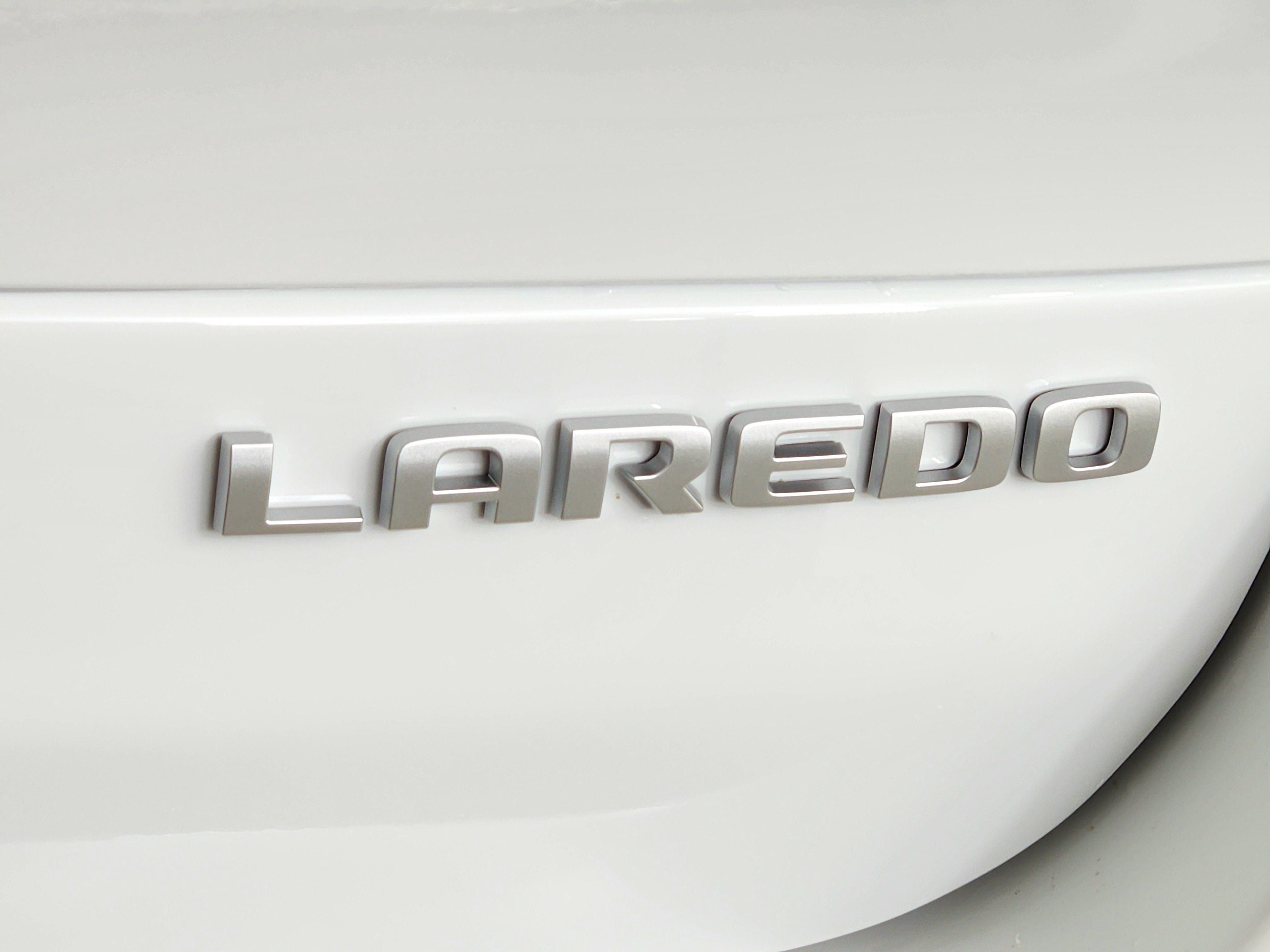 2026 Jeep Grand Cherokee Laredo X 4x4