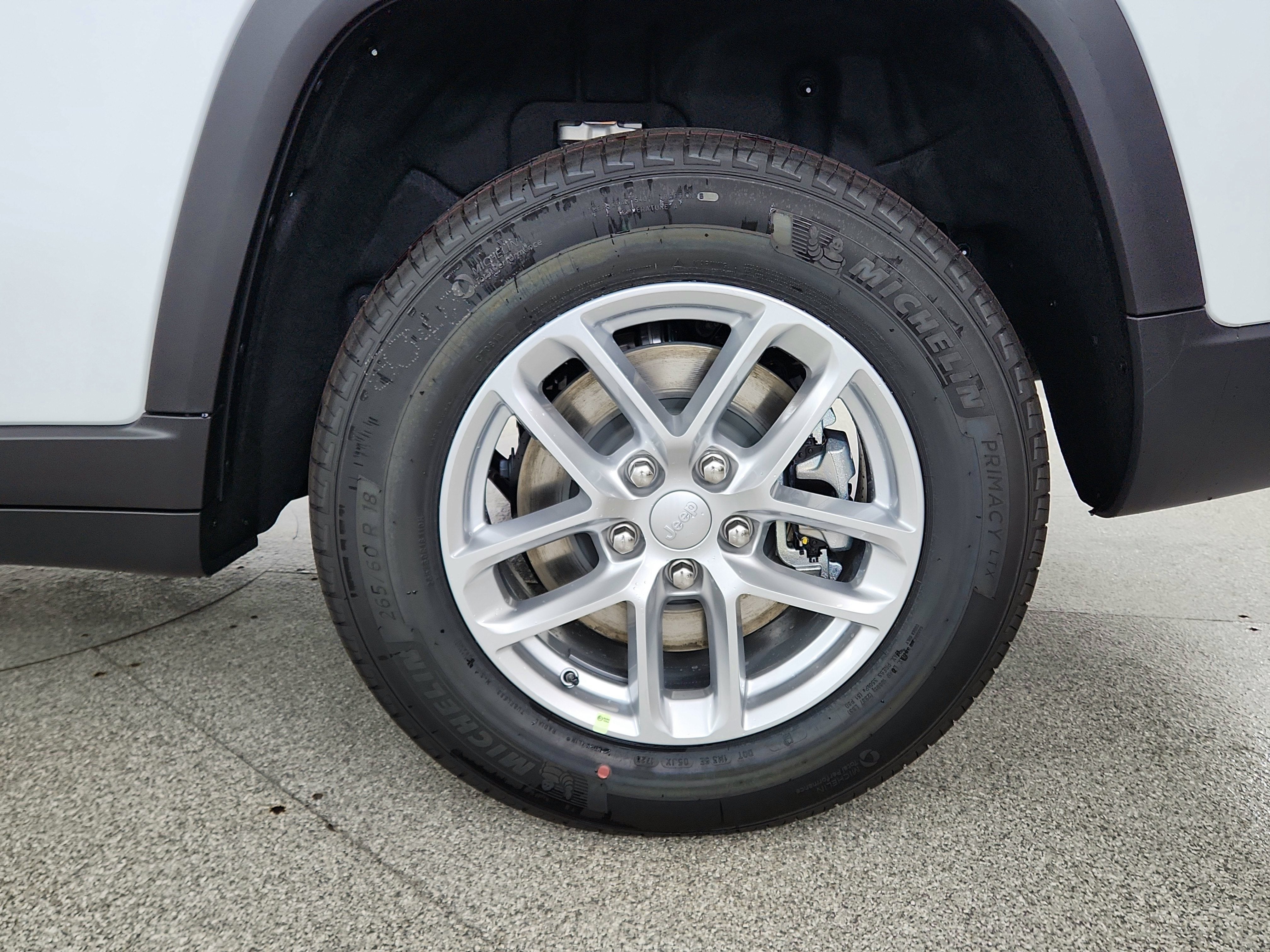 2026 Jeep Grand Cherokee Laredo X 4x4