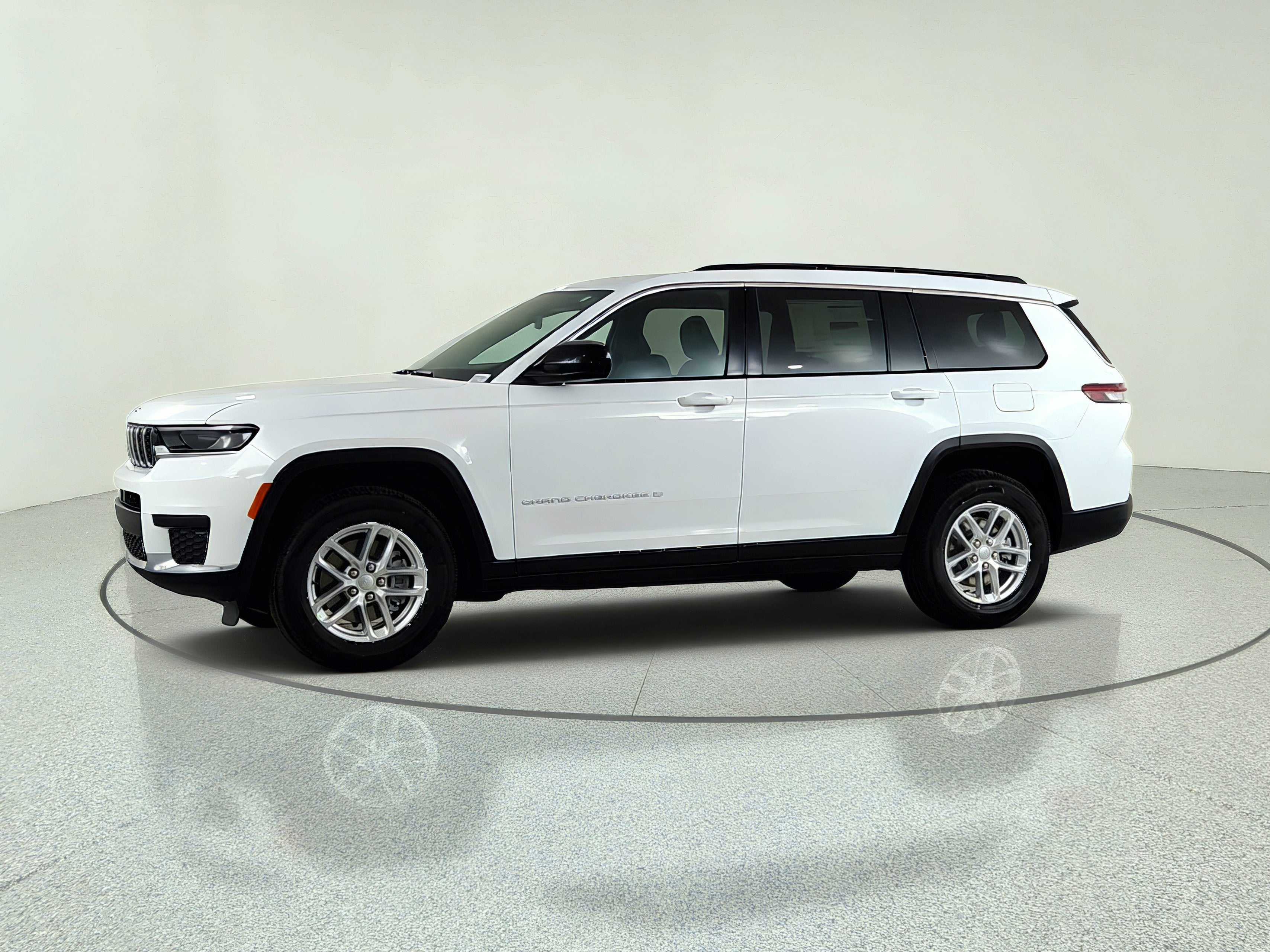 2026 Jeep Grand Cherokee Laredo X 4x4