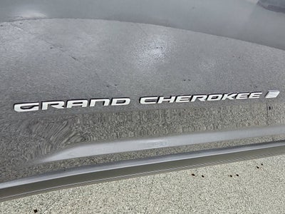 2025 Jeep Grand Cherokee JEEP GRAND CHEROKEE L LAREDO 4X4