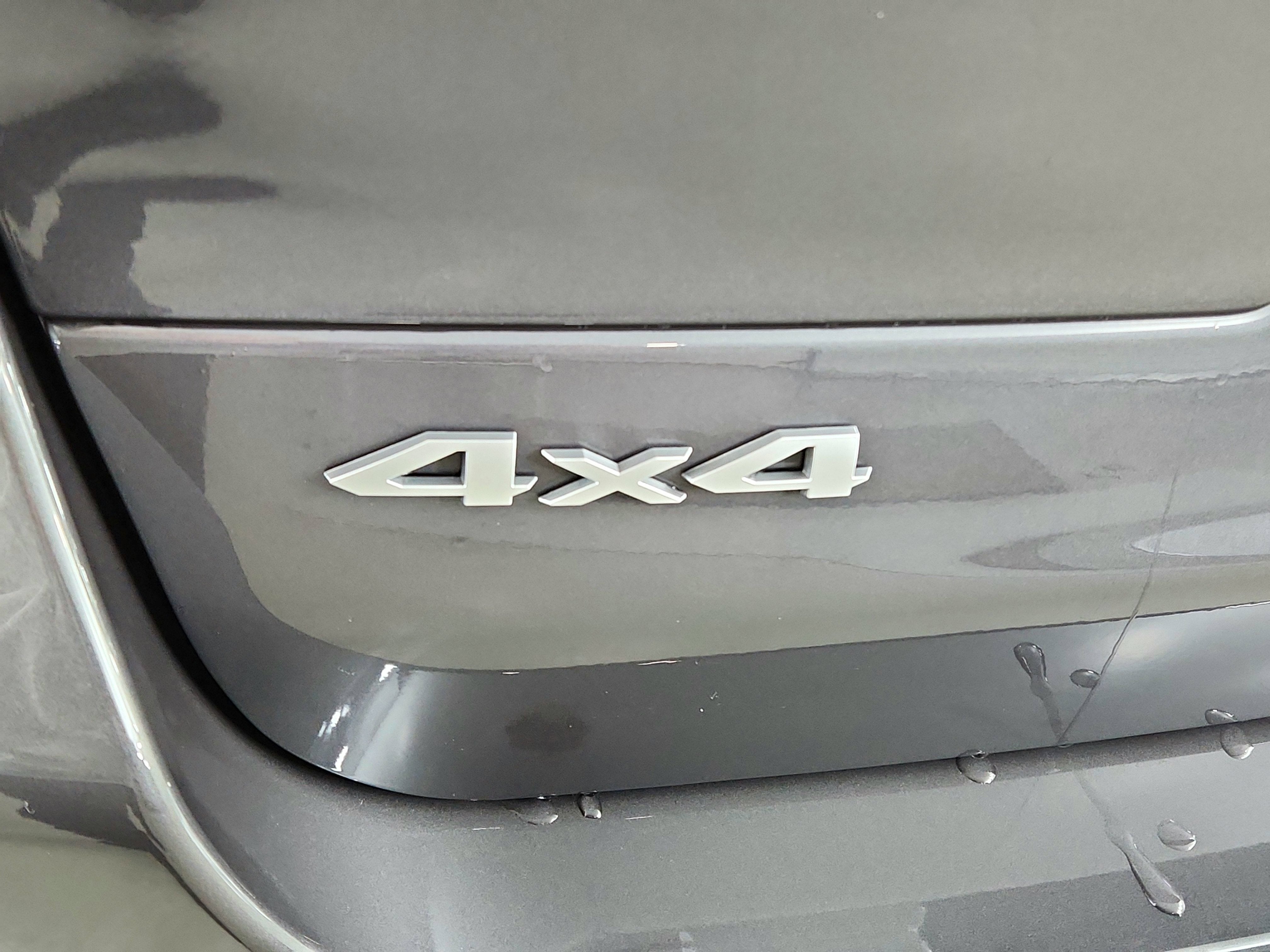 2025 Jeep Grand Cherokee JEEP GRAND CHEROKEE L LAREDO 4X4