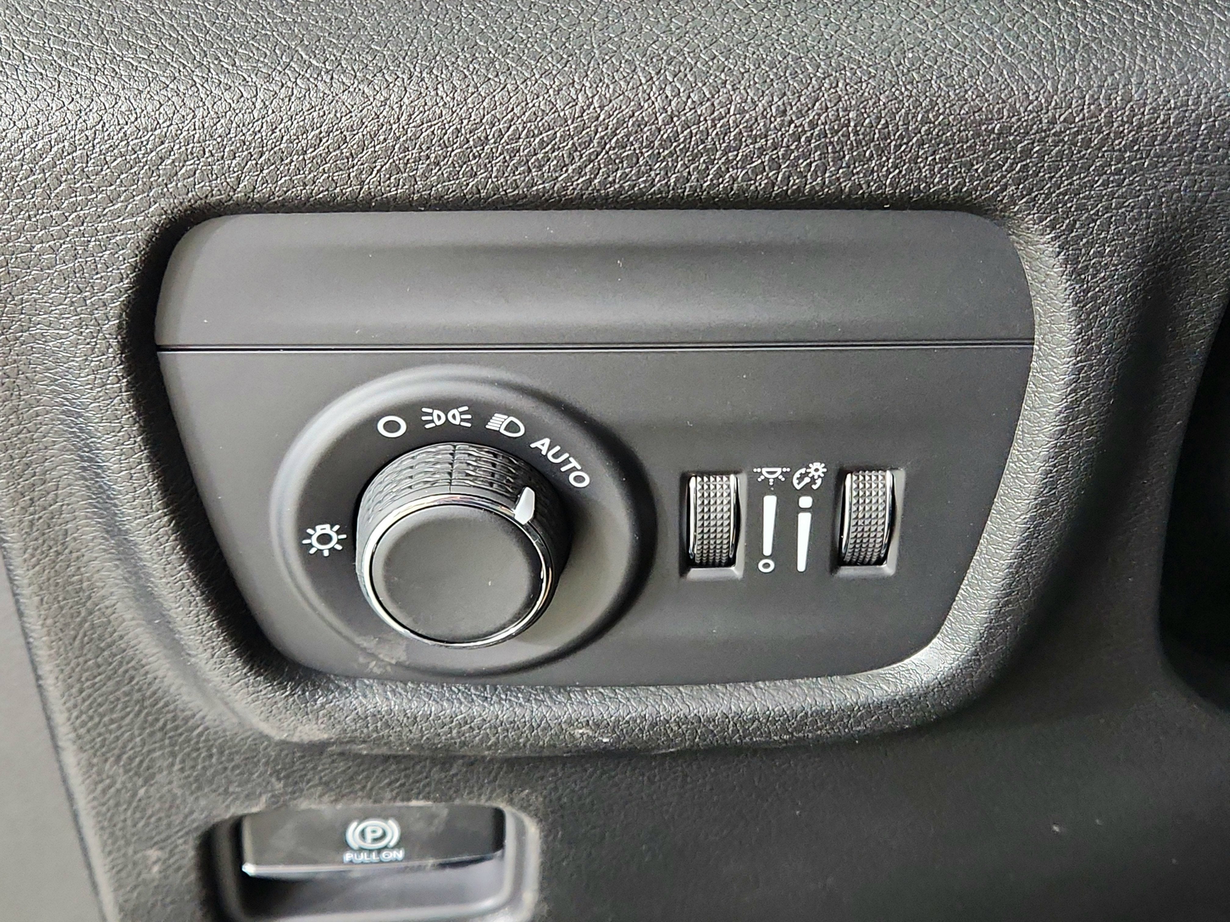 2026 Jeep Grand Cherokee JEEP GRAND CHEROKEE L LAREDO 4X4