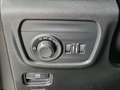 2026 Jeep Grand Cherokee JEEP GRAND CHEROKEE L LAREDO 4X4