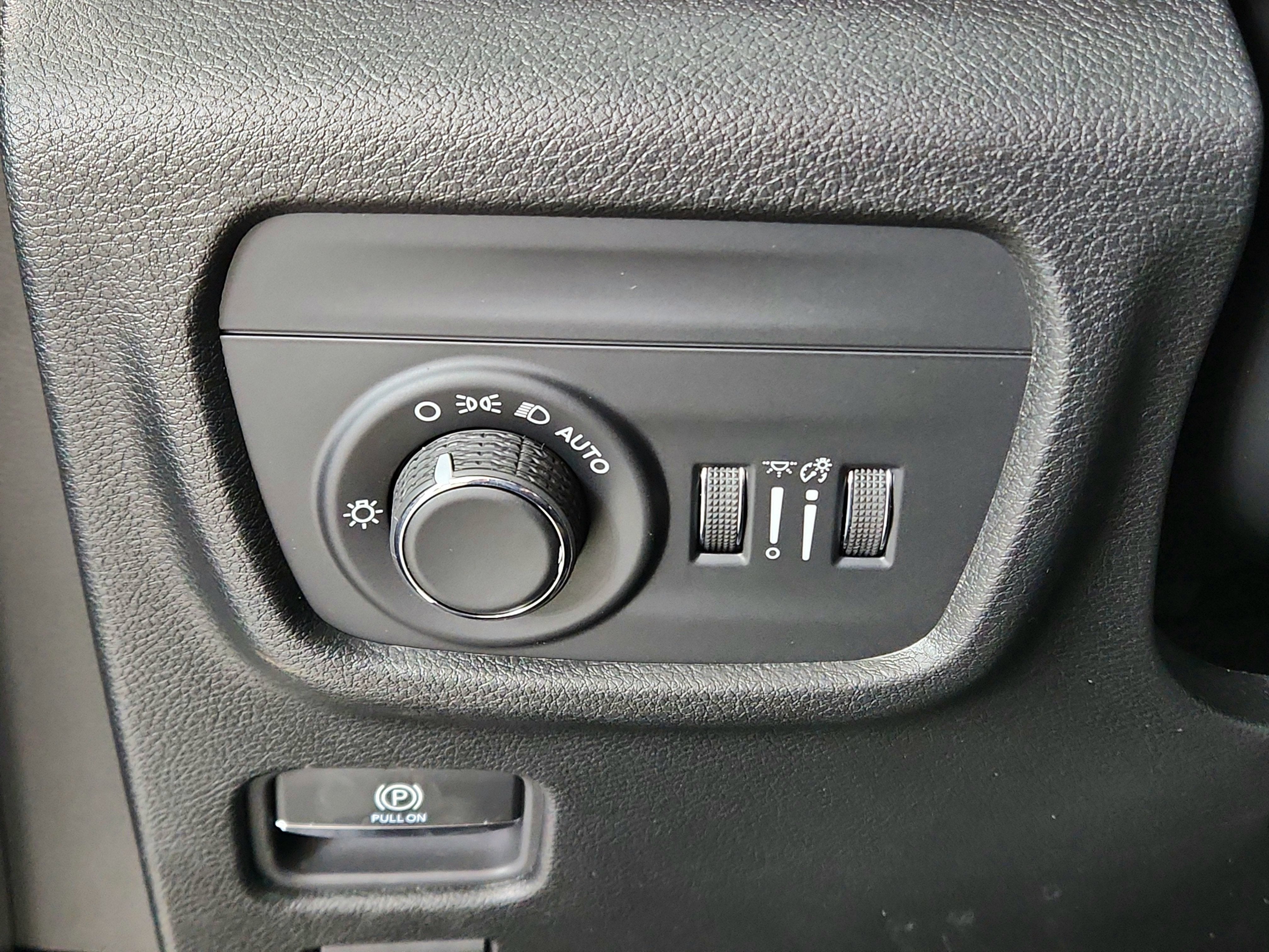 2026 Jeep Grand Cherokee JEEP GRAND CHEROKEE L LAREDO 4X4