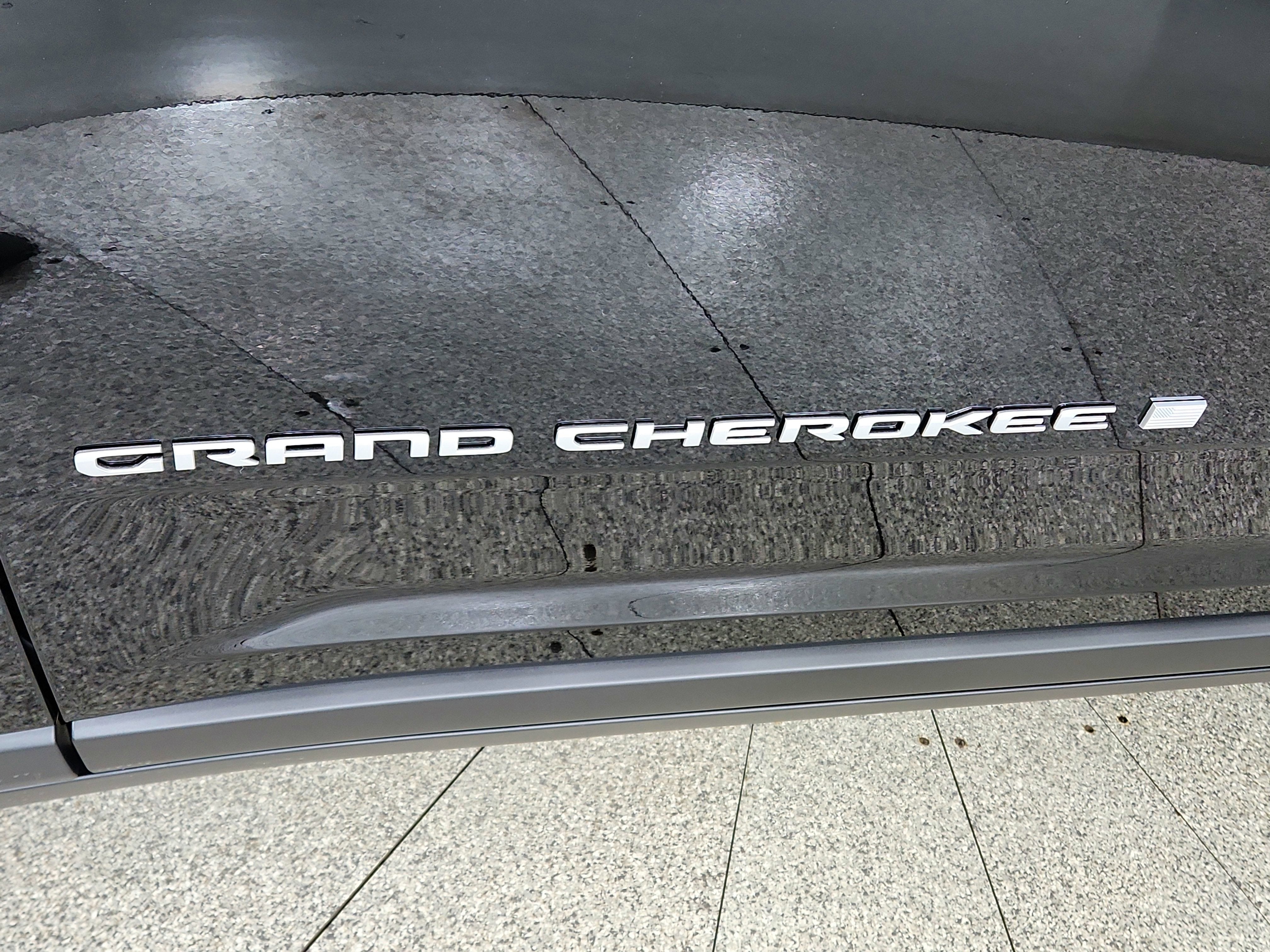 2026 Jeep Grand Cherokee JEEP GRAND CHEROKEE L LAREDO 4X4