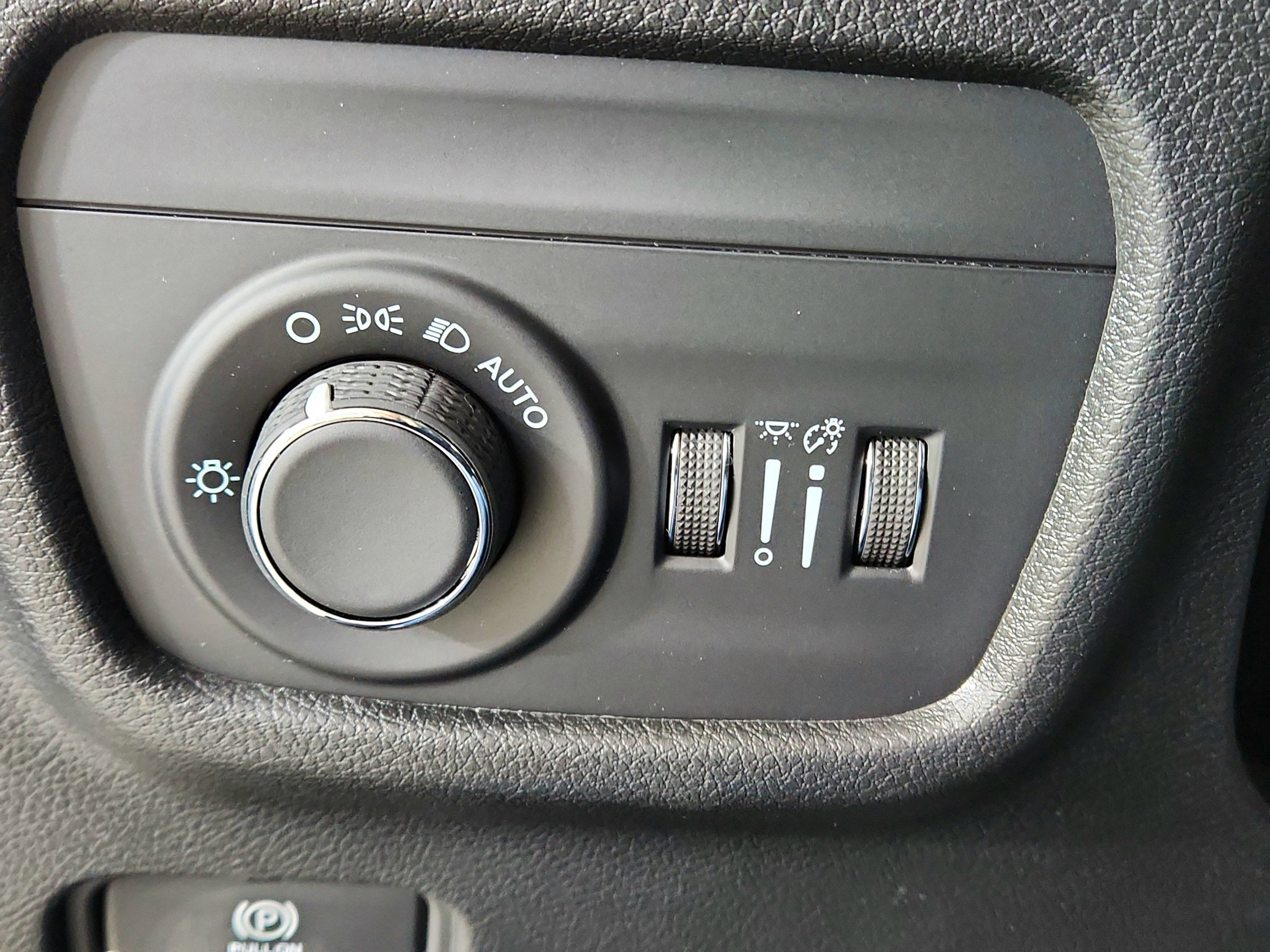 2026 Jeep Grand Cherokee JEEP GRAND CHEROKEE L LAREDO 4X4