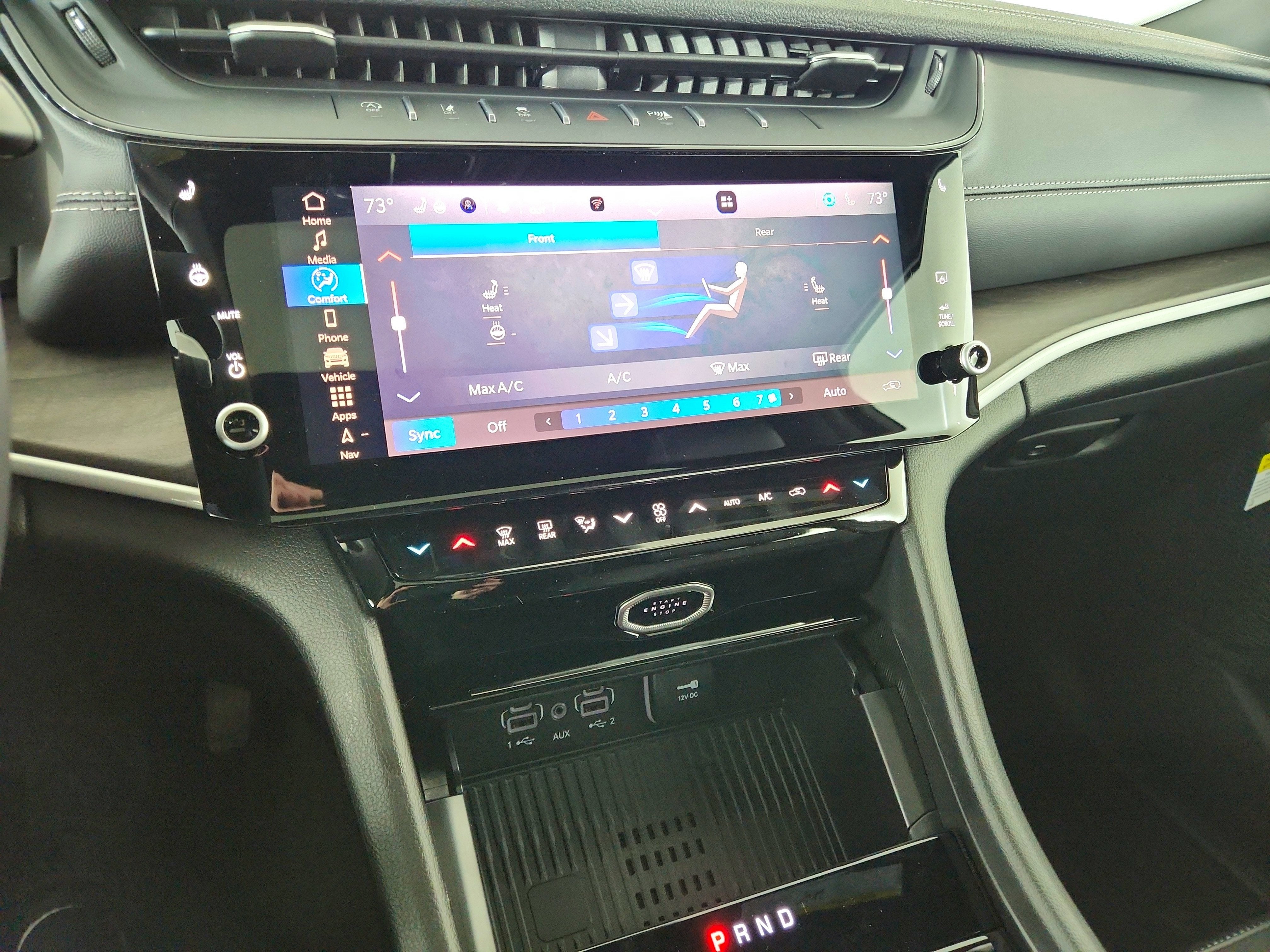 2026 Jeep Grand Cherokee JEEP GRAND CHEROKEE L LAREDO 4X4