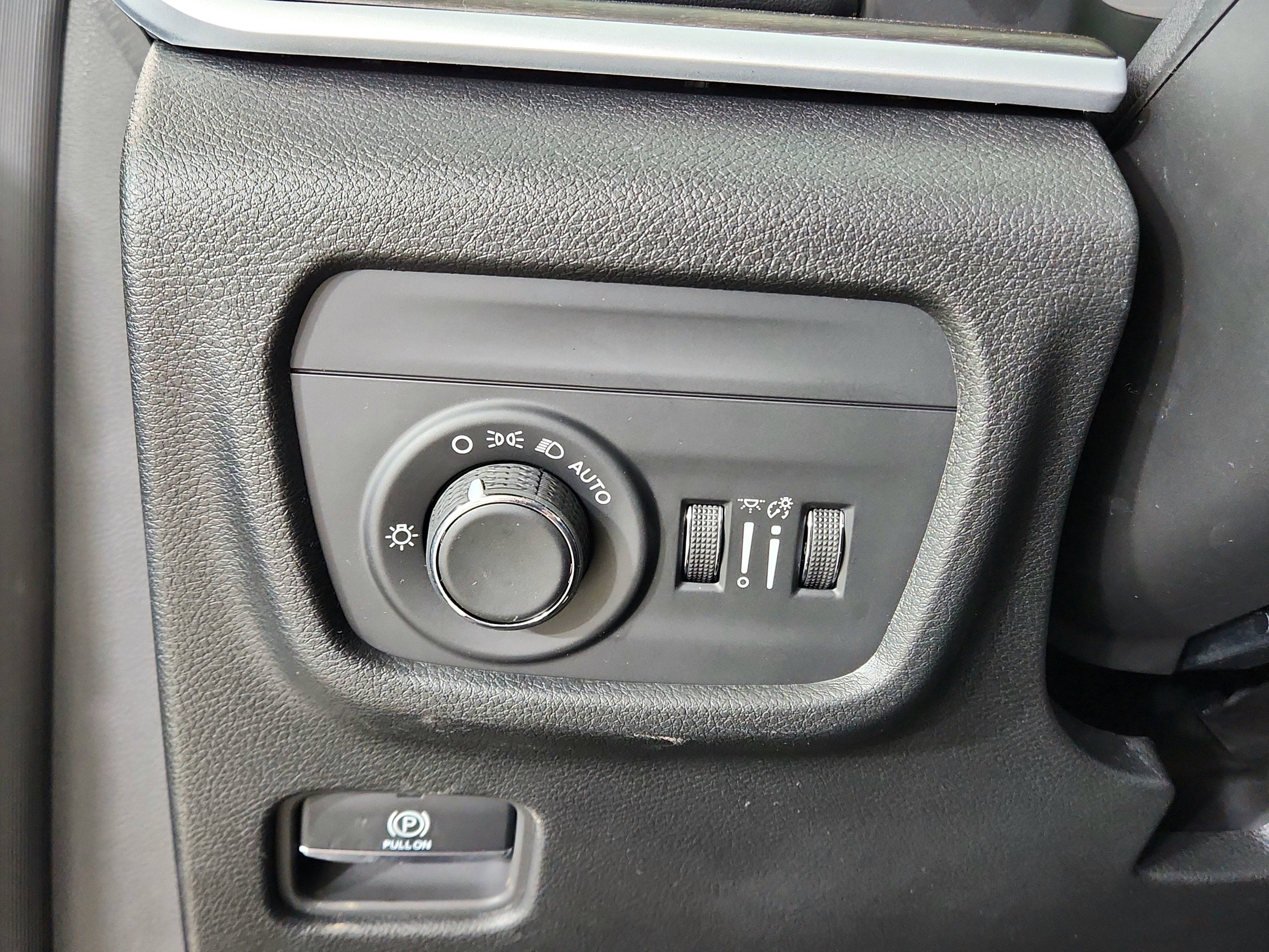 2026 Jeep Grand Cherokee JEEP GRAND CHEROKEE L LAREDO 4X4