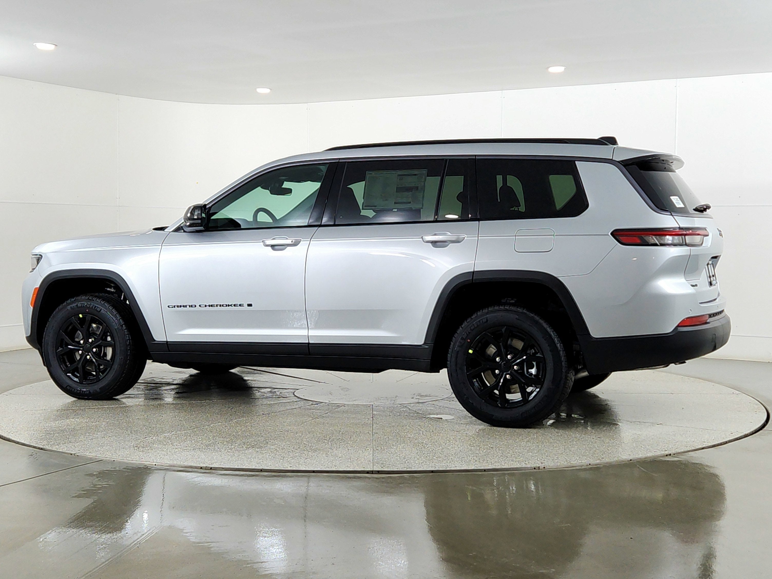 2026 Jeep Grand Cherokee JEEP GRAND CHEROKEE L LAREDO 4X4
