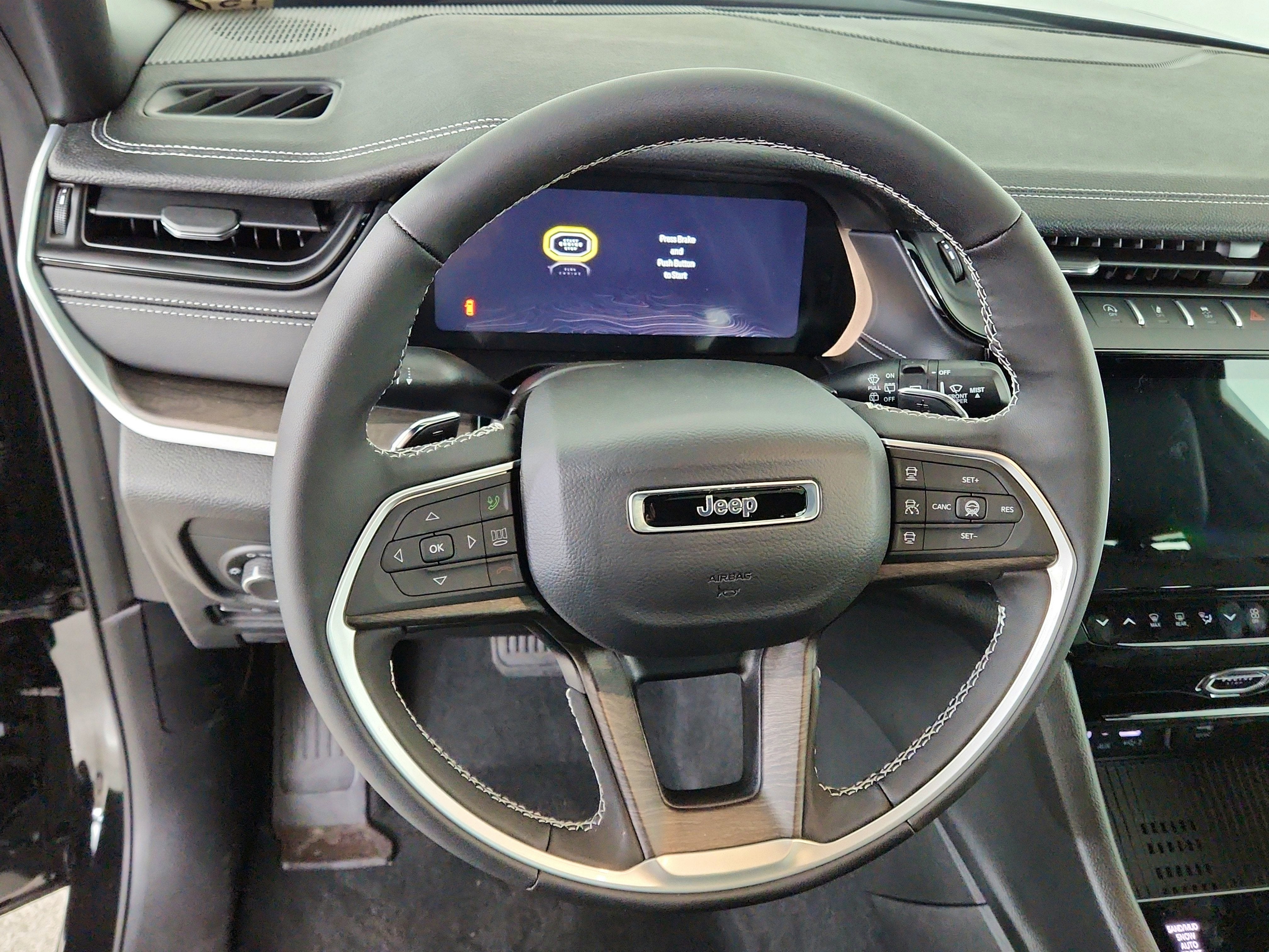 2026 Jeep Grand Cherokee JEEP GRAND CHEROKEE L LAREDO 4X4