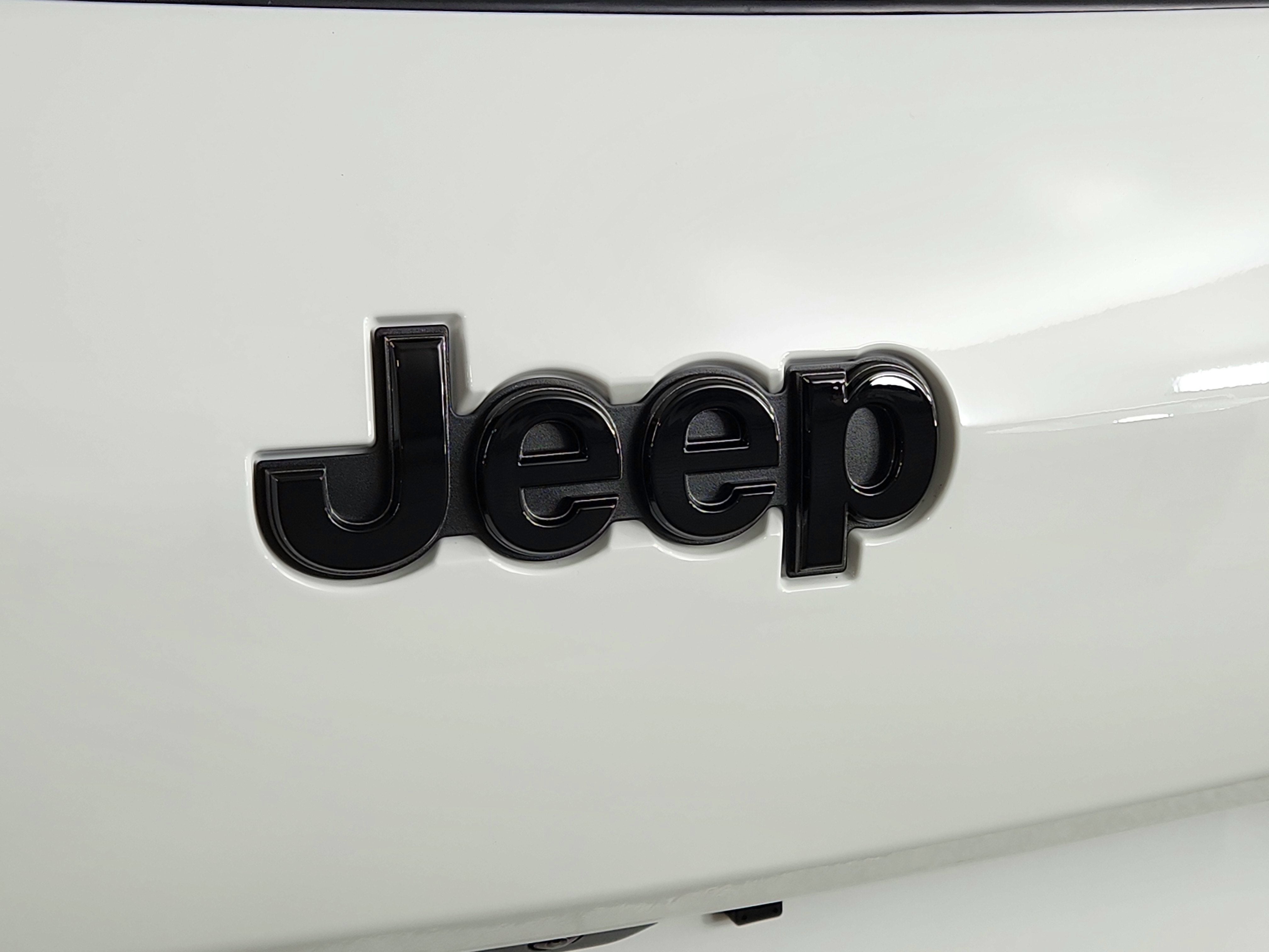 2026 Jeep Grand Cherokee L Laredo Altitude 4x4