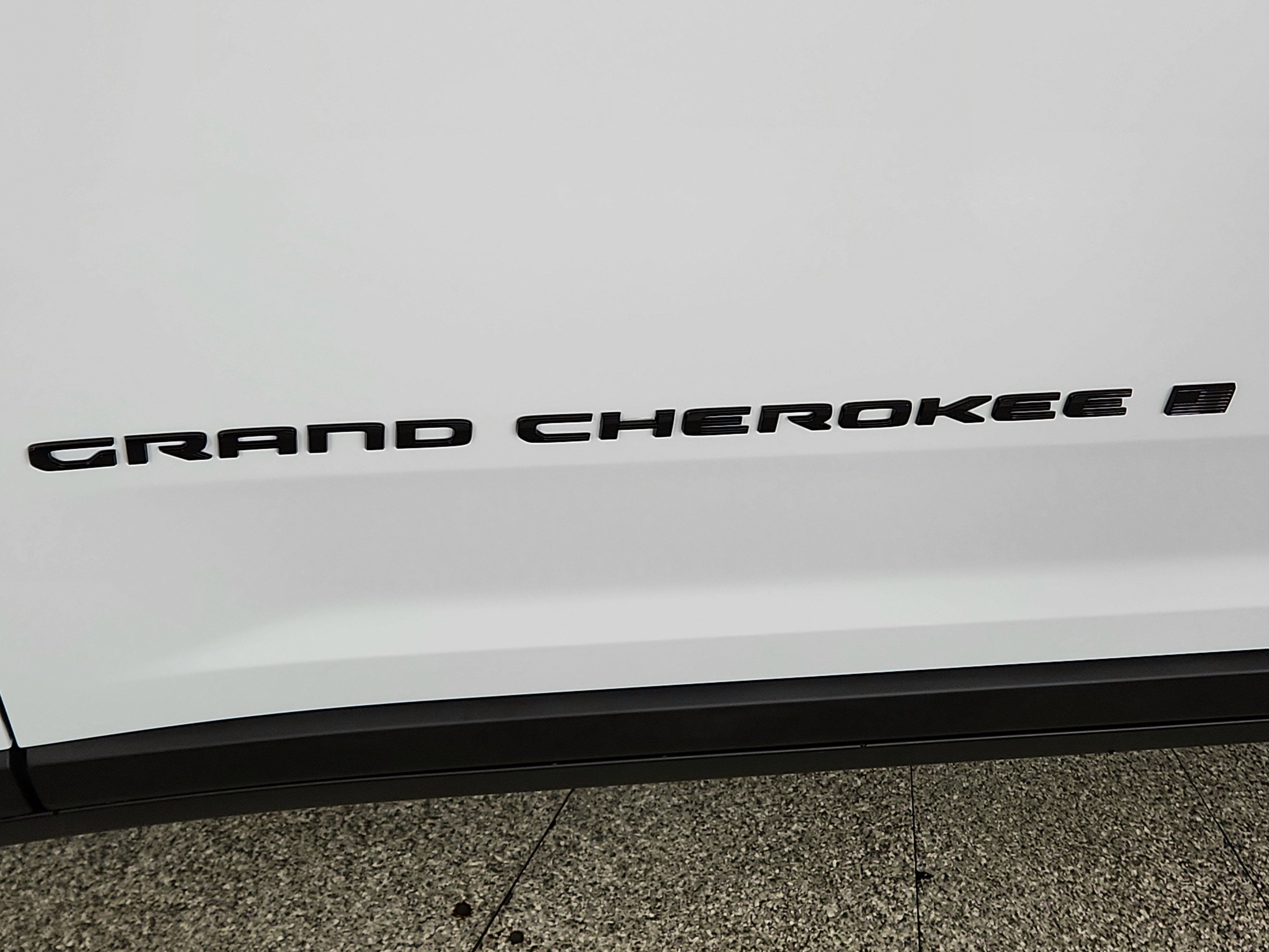 2026 Jeep Grand Cherokee L Laredo Altitude 4x4