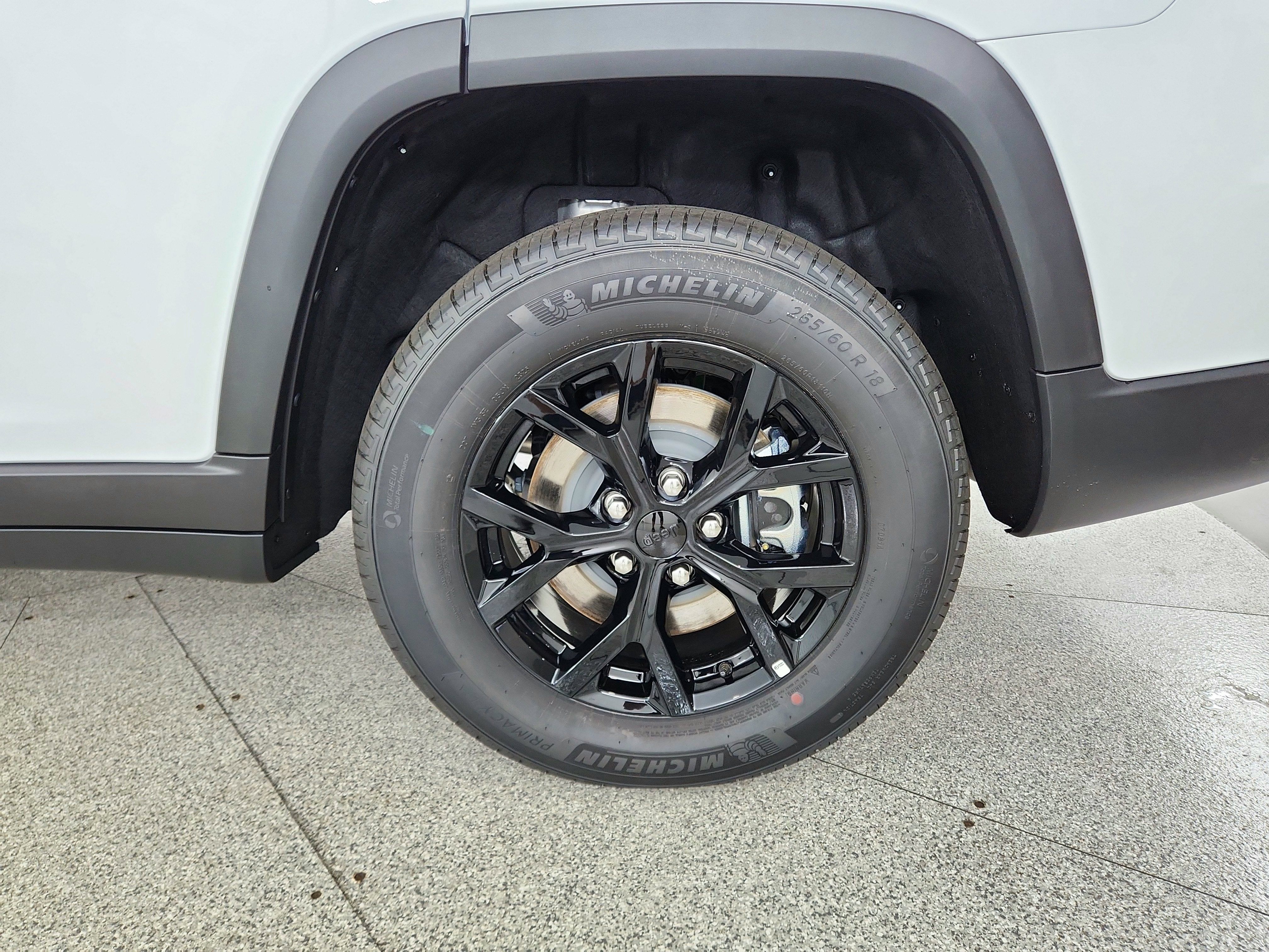 2026 Jeep Grand Cherokee L Laredo Altitude 4x4