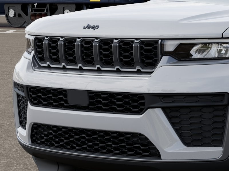 2026 Jeep Grand Cherokee Laredo Altitude 4x4