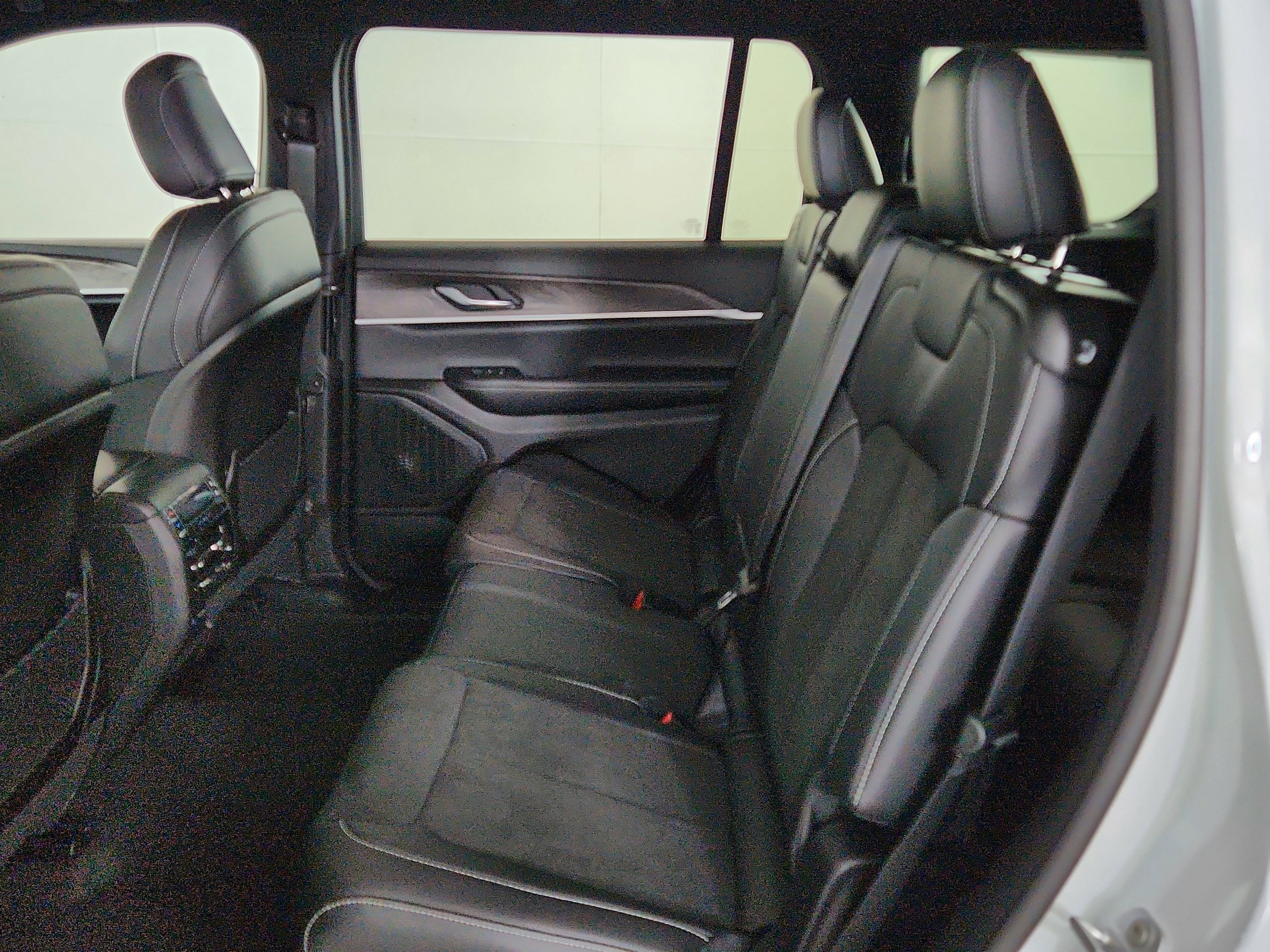 2026 Jeep Grand Cherokee JEEP GRAND CHEROKEE L LAREDO 4X4