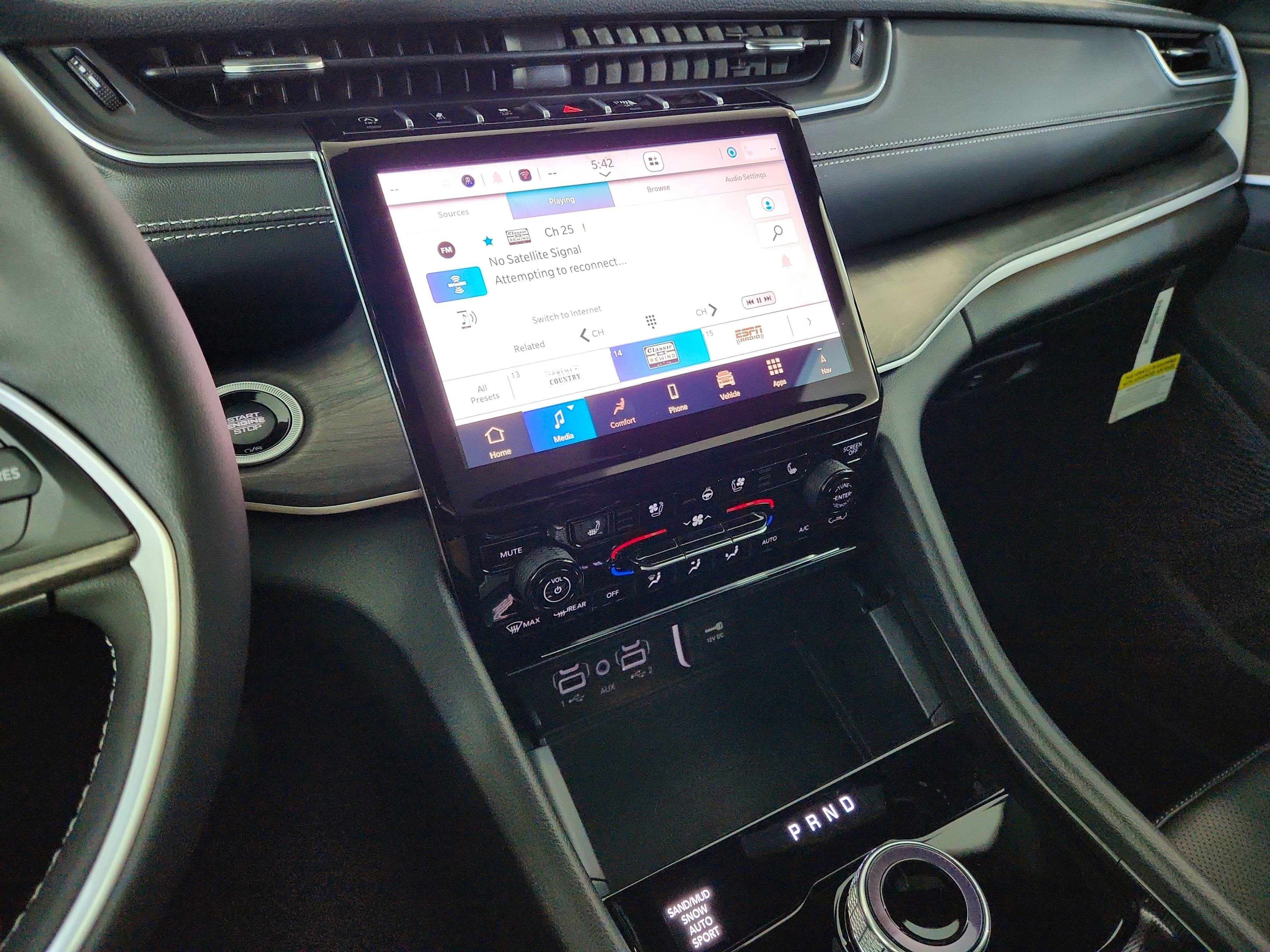 2025 Jeep Grand Cherokee JEEP GRAND CHEROKEE L LIMITED 4X4