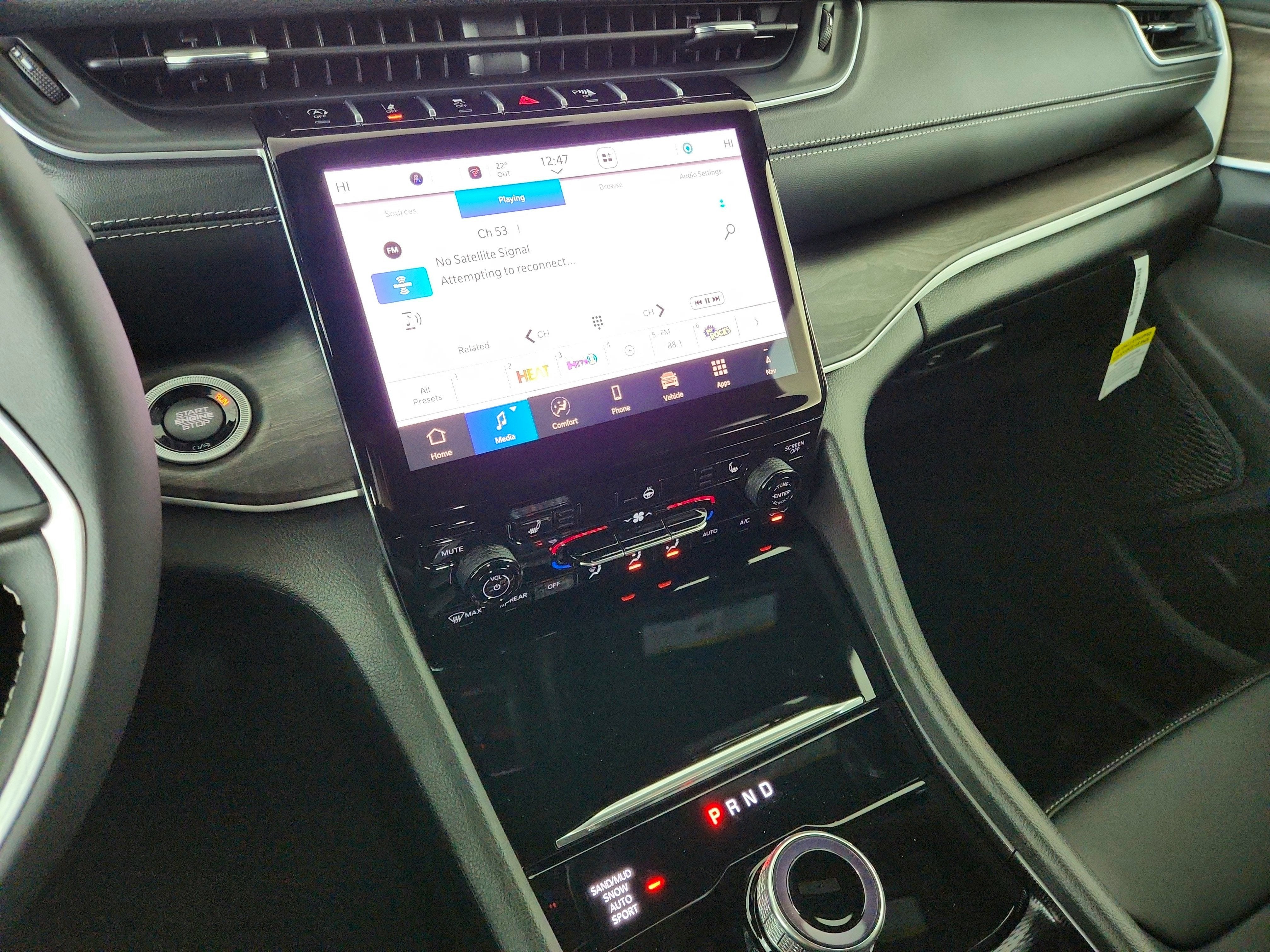 2025 Jeep Grand Cherokee JEEP GRAND CHEROKEE L LIMITED 4X4