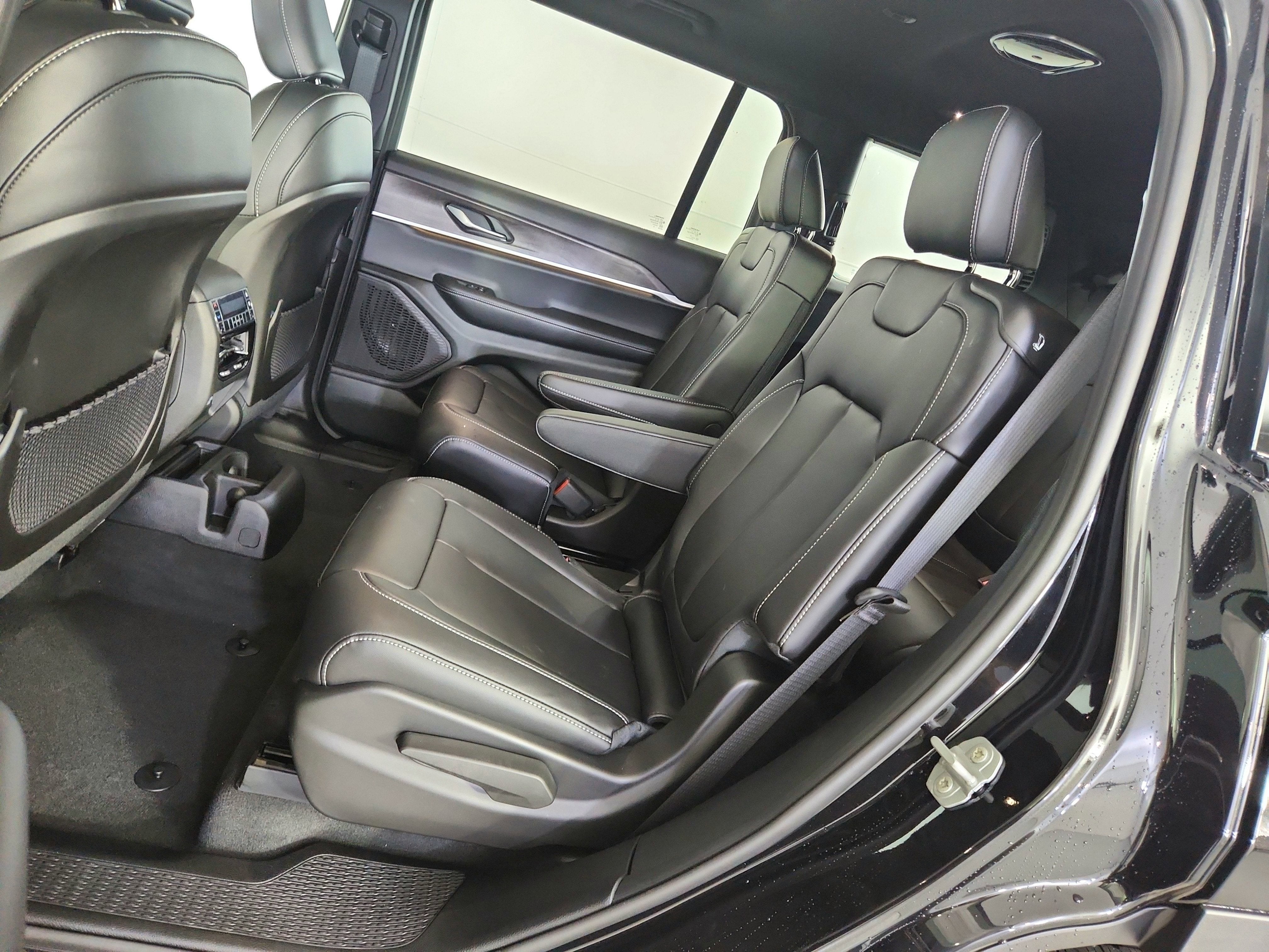 2025 Jeep Grand Cherokee JEEP GRAND CHEROKEE L LIMITED 4X4