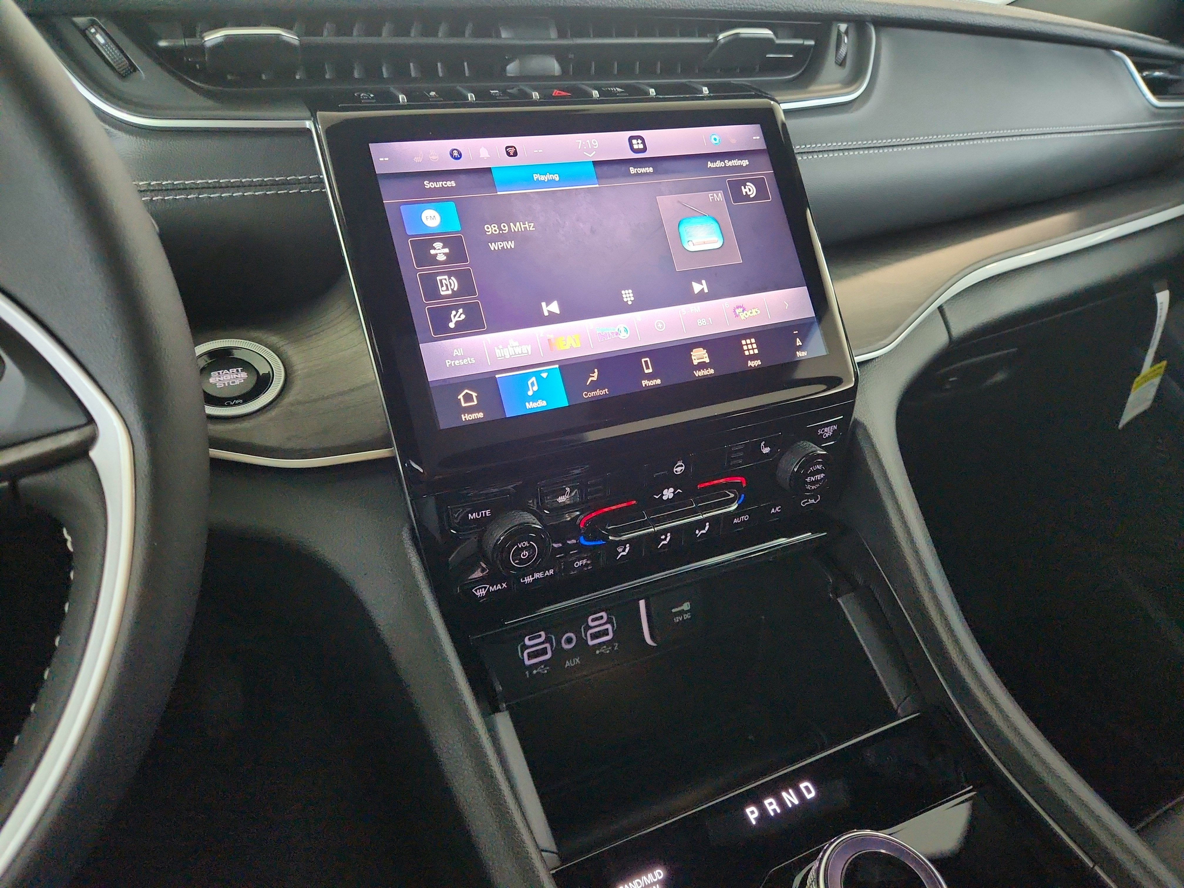 2025 Jeep Grand Cherokee JEEP GRAND CHEROKEE L LIMITED 4X4