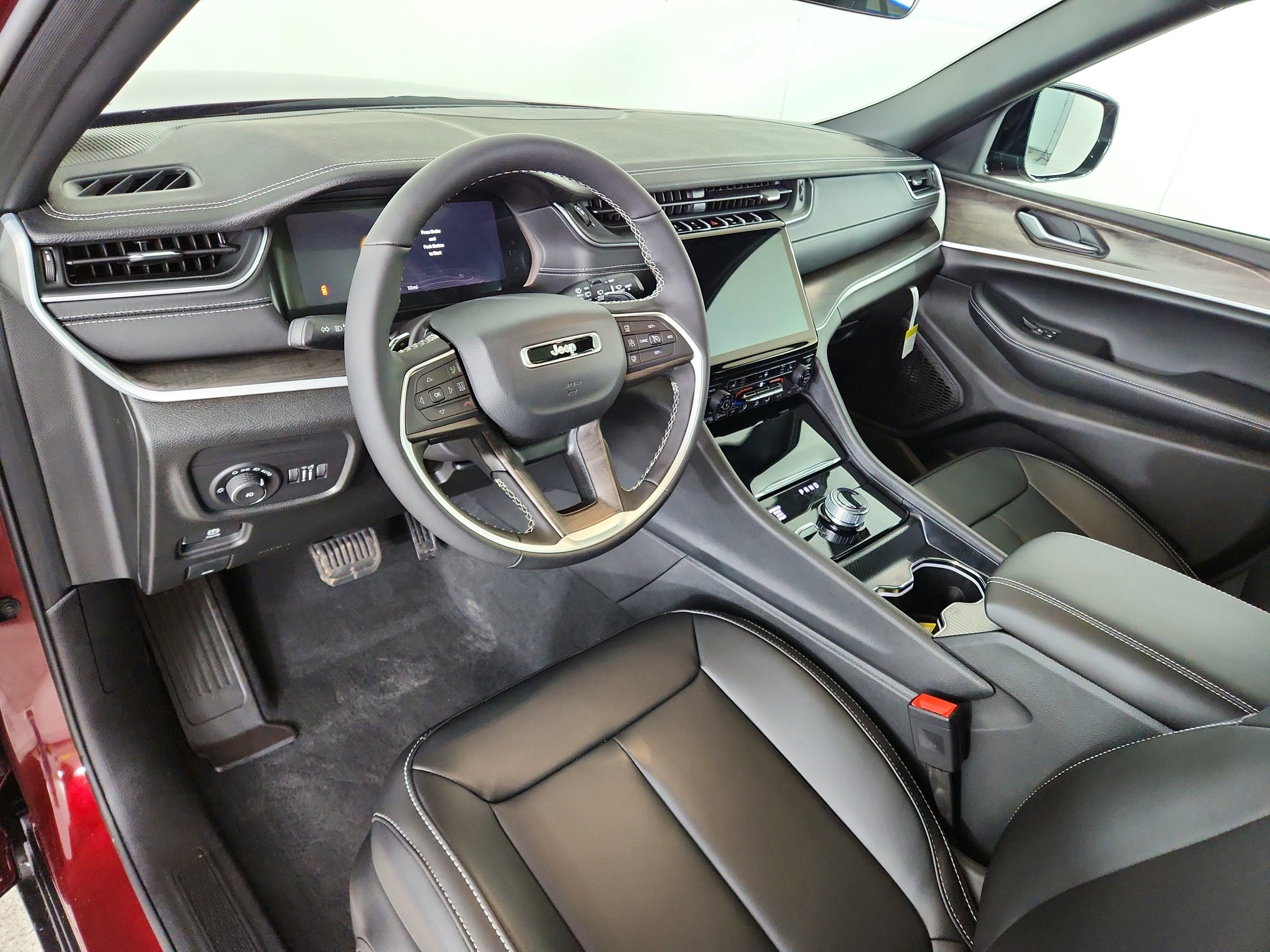 2025 Jeep Grand Cherokee JEEP GRAND CHEROKEE L LIMITED 4X4