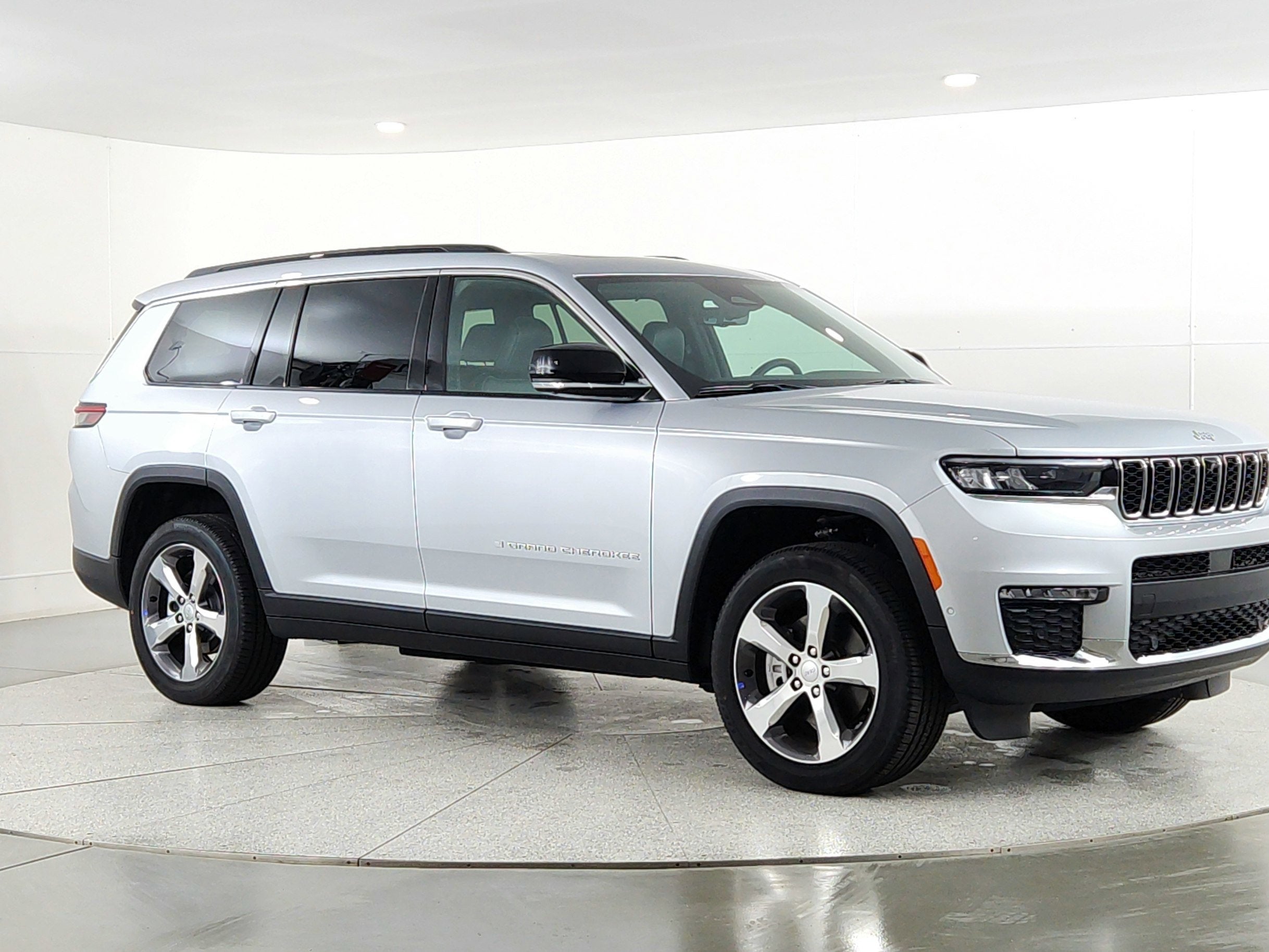 2025 Jeep Grand Cherokee 2025 JEEP GRAND CHEROKEE L LIMITED 4DR SUV 121.7 WB 4WD