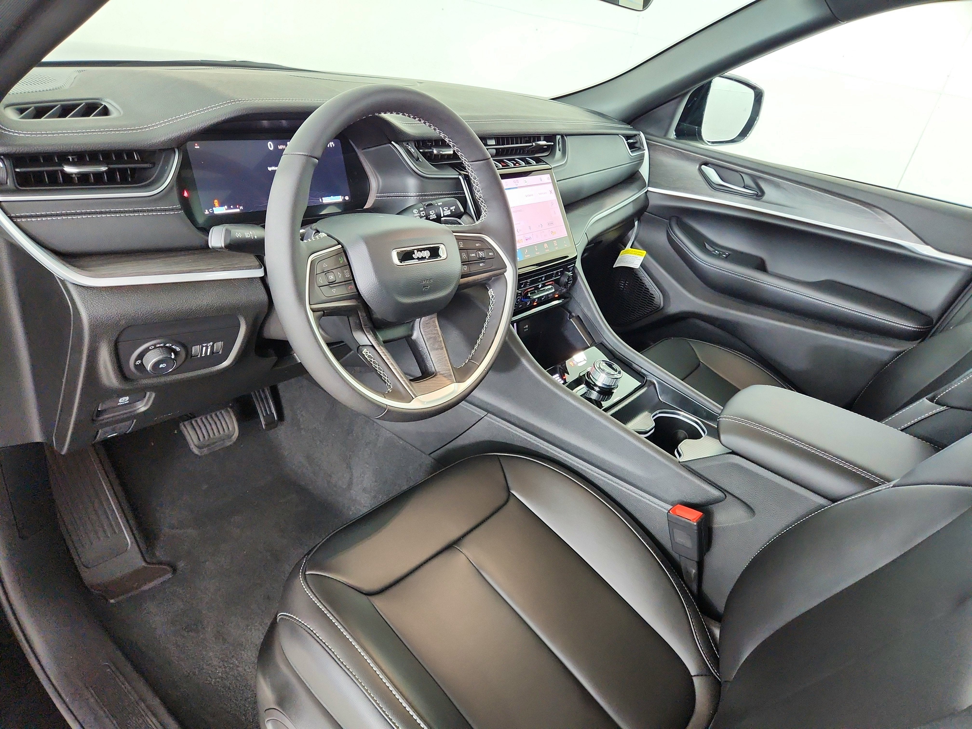 2025 Jeep Grand Cherokee JEEP GRAND CHEROKEE L LIMITED 4X4