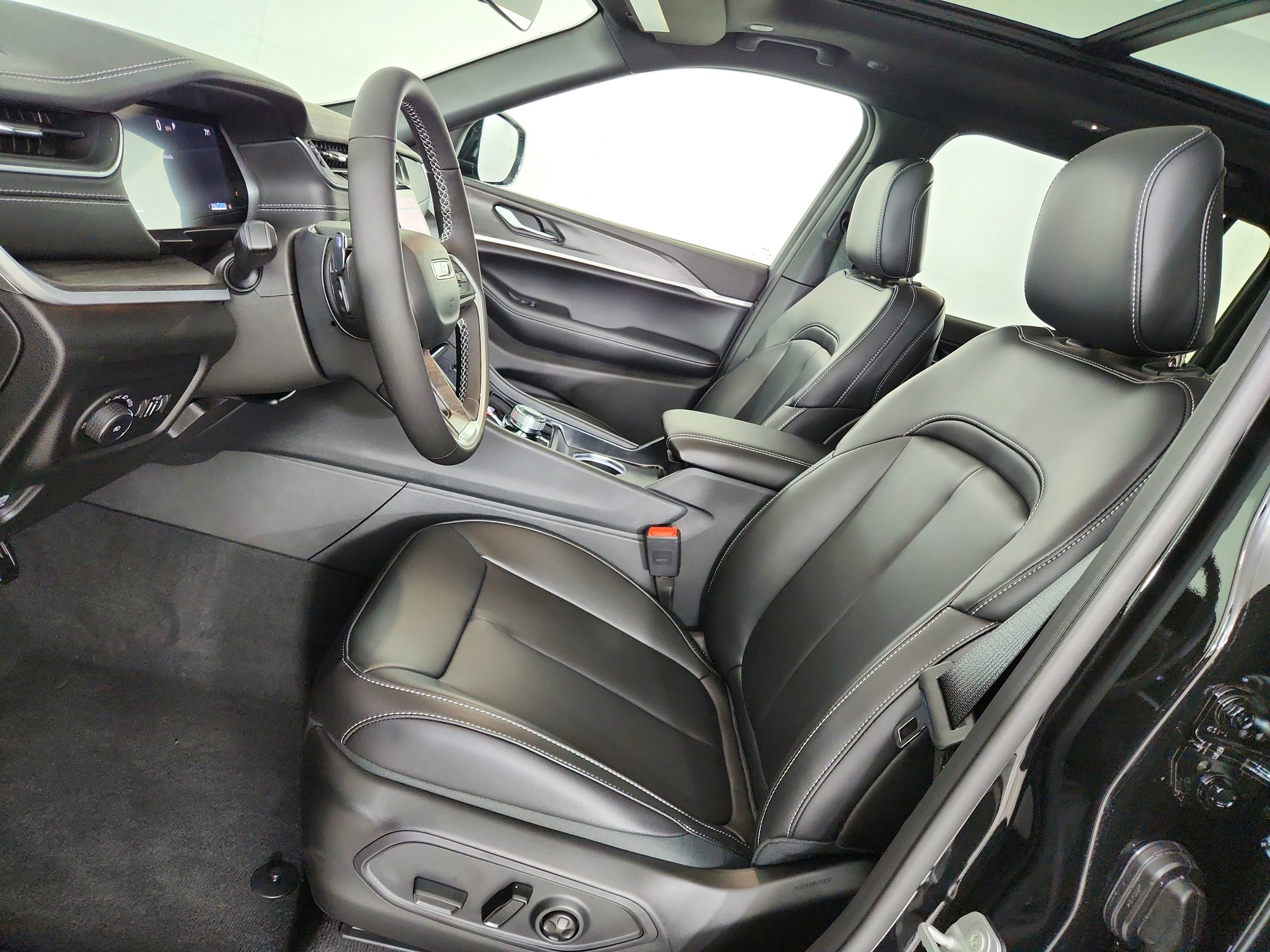 2025 Jeep Grand Cherokee JEEP GRAND CHEROKEE L LIMITED 4X4