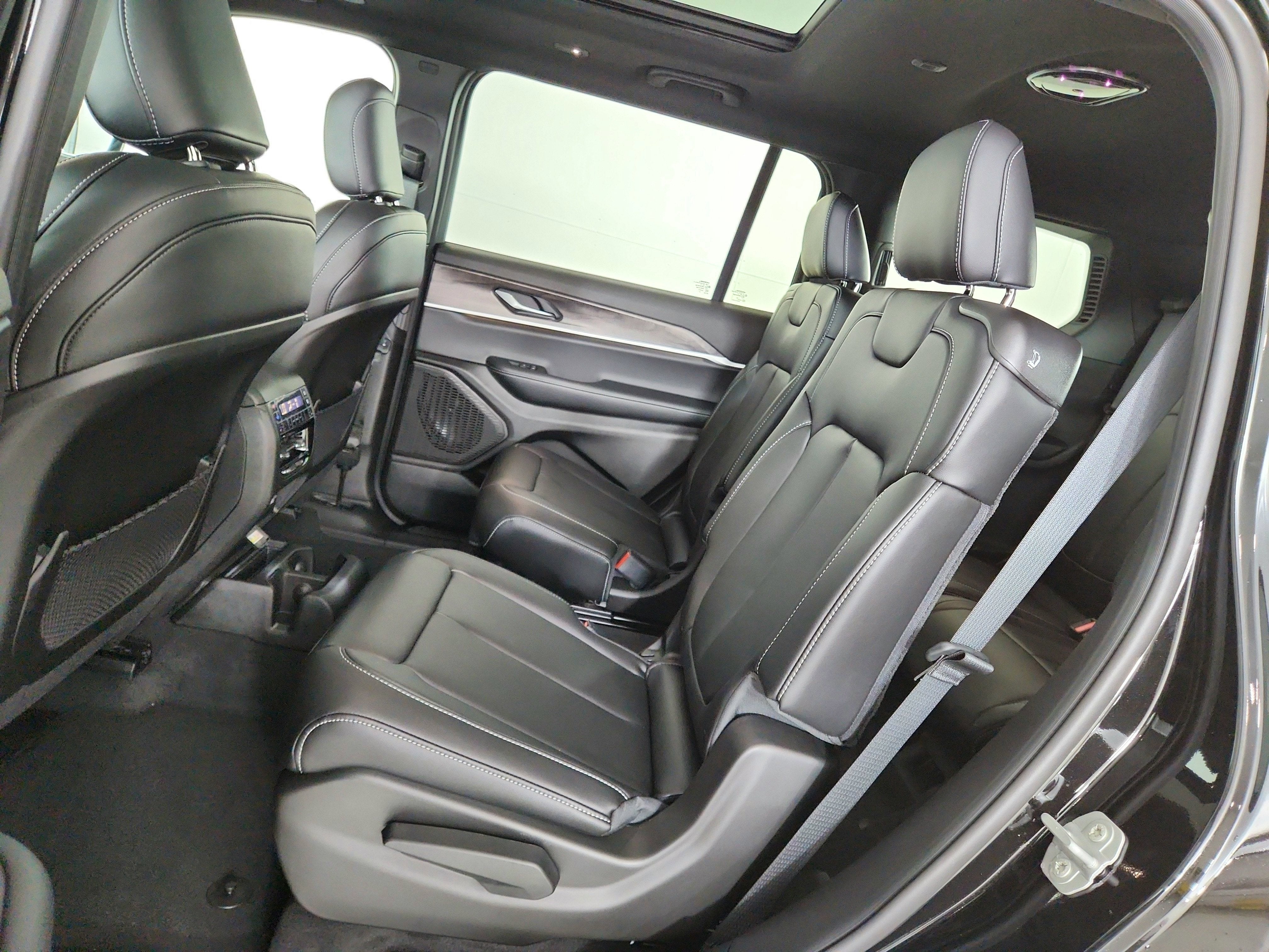 2025 Jeep Grand Cherokee JEEP GRAND CHEROKEE L LIMITED 4X4