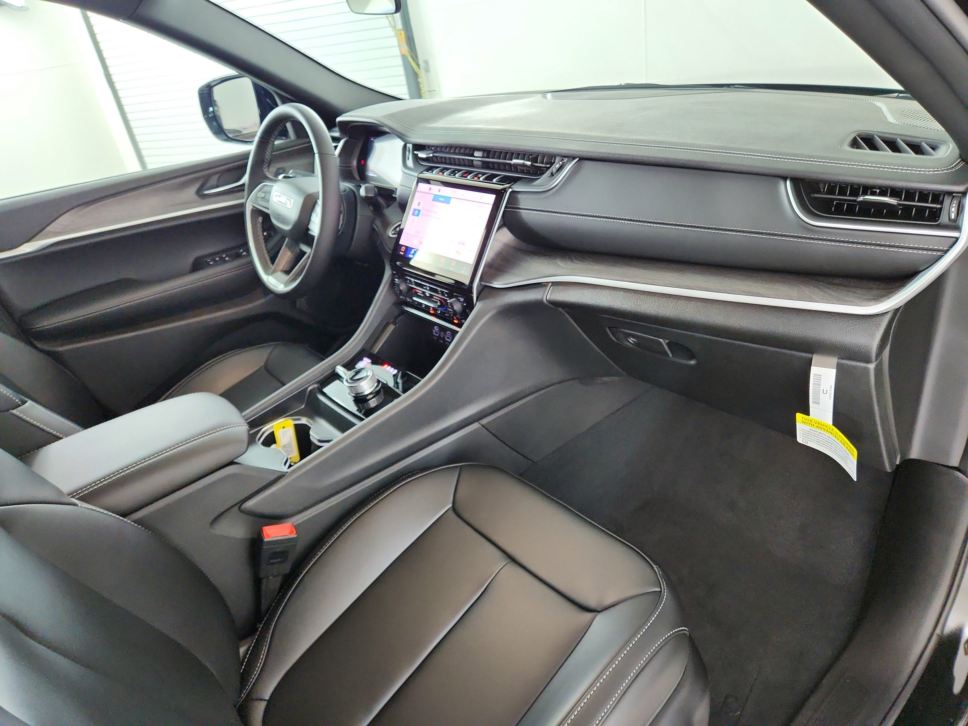 2025 Jeep Grand Cherokee JEEP GRAND CHEROKEE L LIMITED 4X4