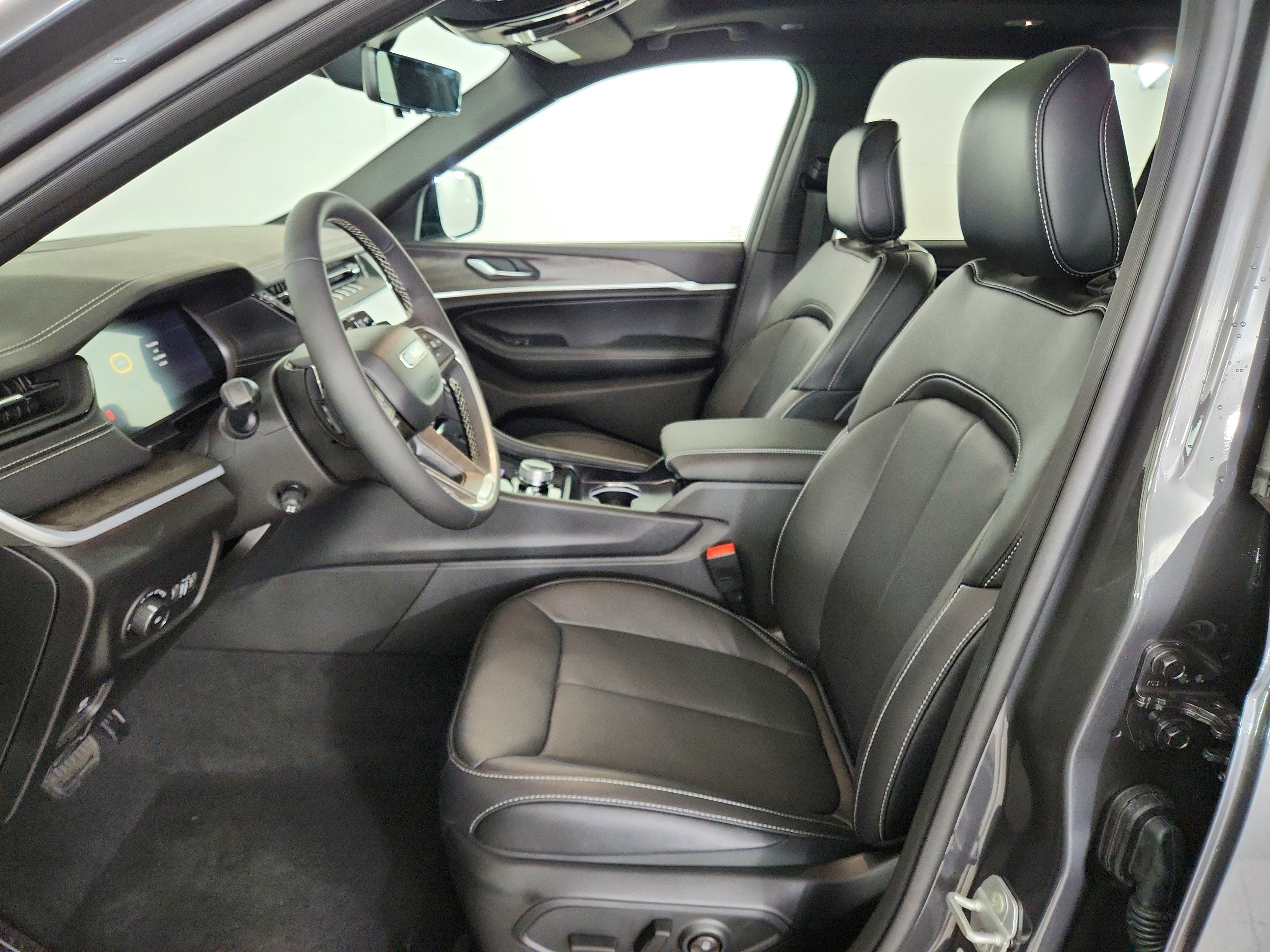 2026 Jeep Grand Cherokee JEEP GRAND CHEROKEE L LIMITED 4X4