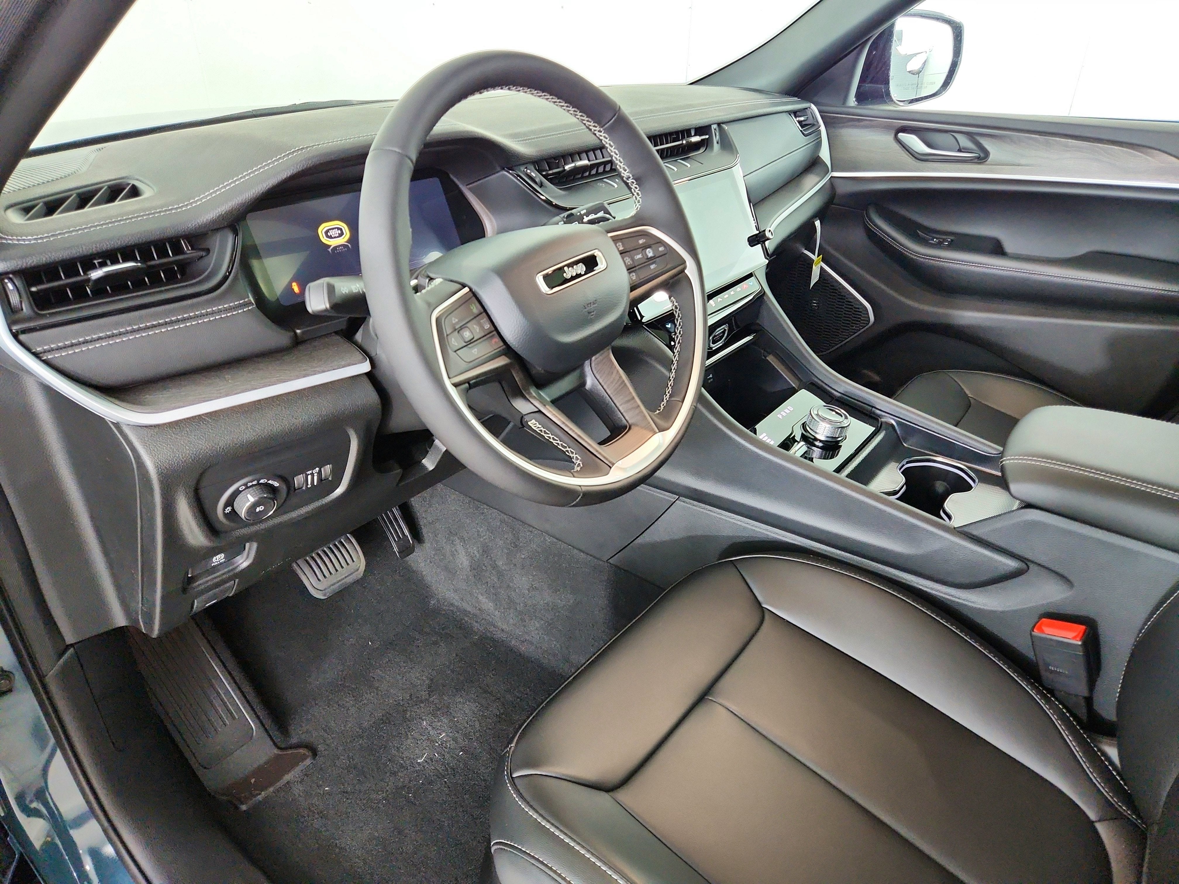 2026 Jeep Grand Cherokee JEEP GRAND CHEROKEE L LIMITED 4X4