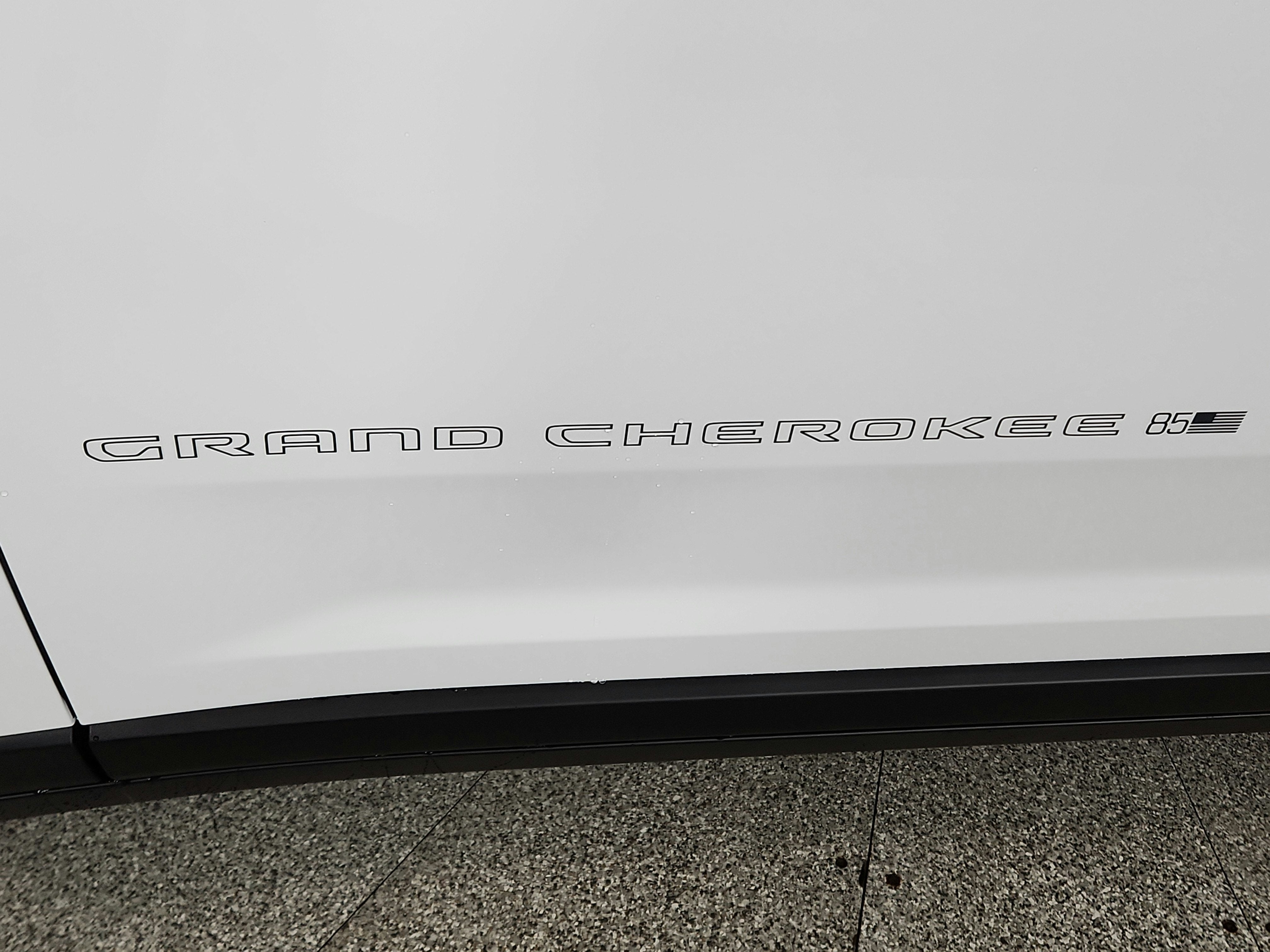 2026 Jeep Grand Cherokee 85th Anniversary Edition 4x4