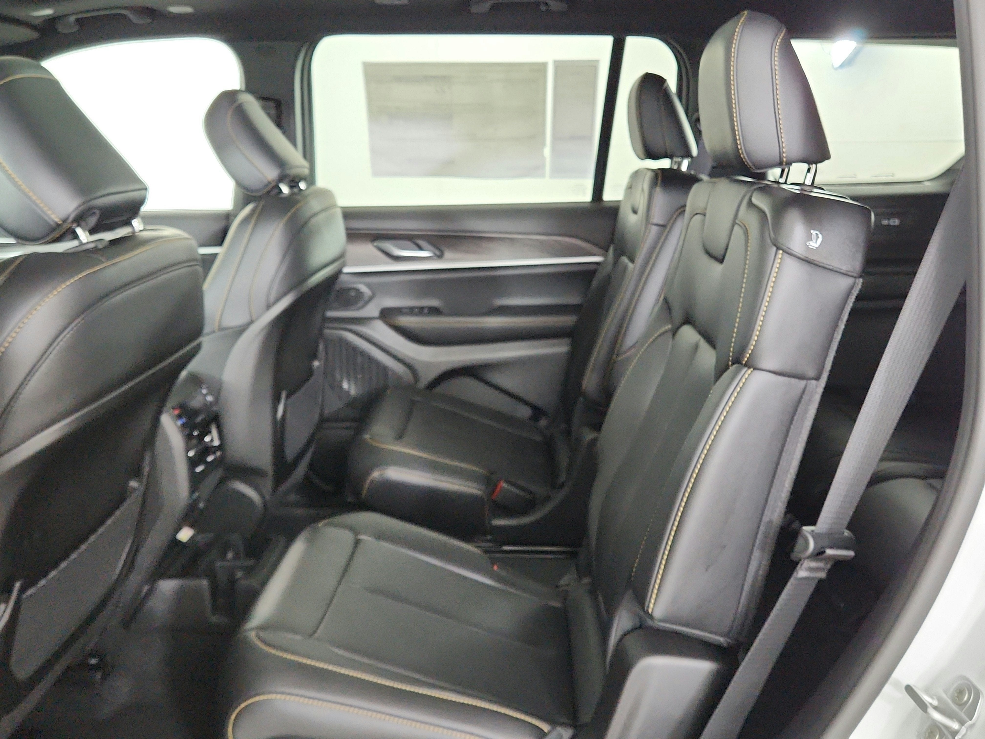 2026 Jeep Grand Cherokee 85th Anniversary Edition 4x4
