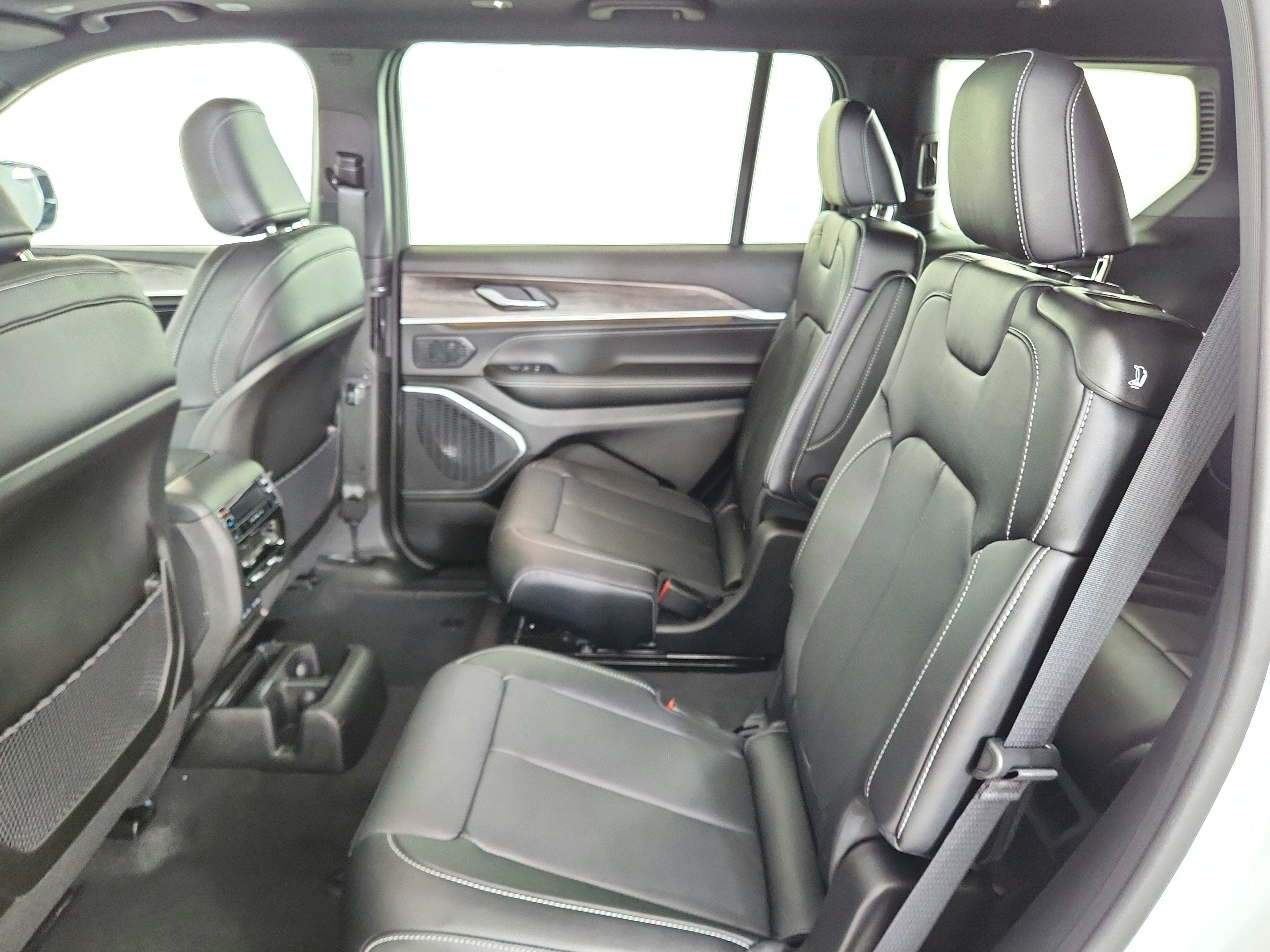 2026 Jeep Grand Cherokee Limited Reserve 4x4