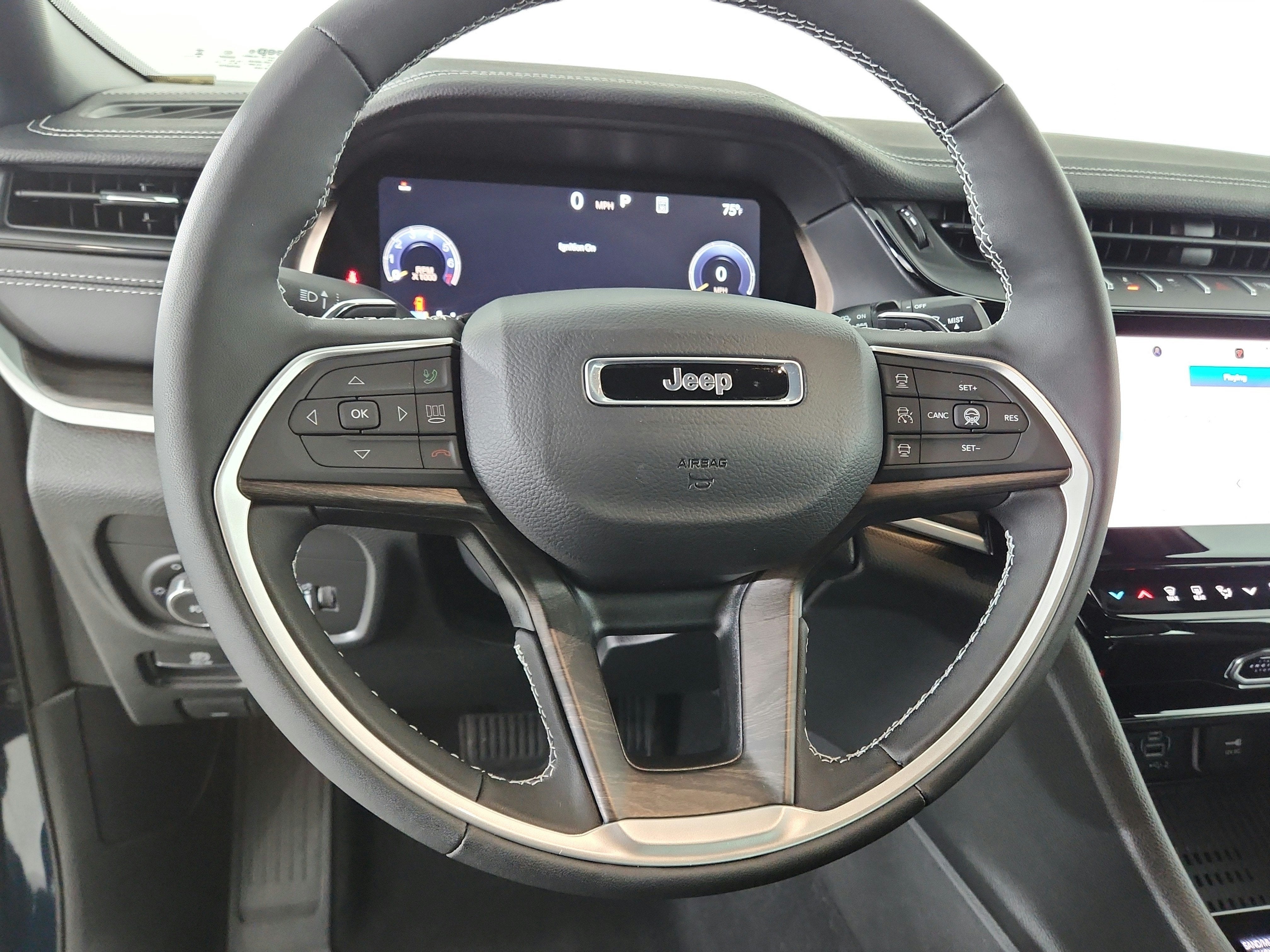 2027 Jeep Grand Cherokee L Limited 4x4