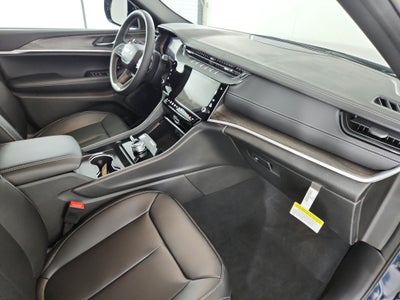 2027 Jeep Grand Cherokee L Limited 4x4