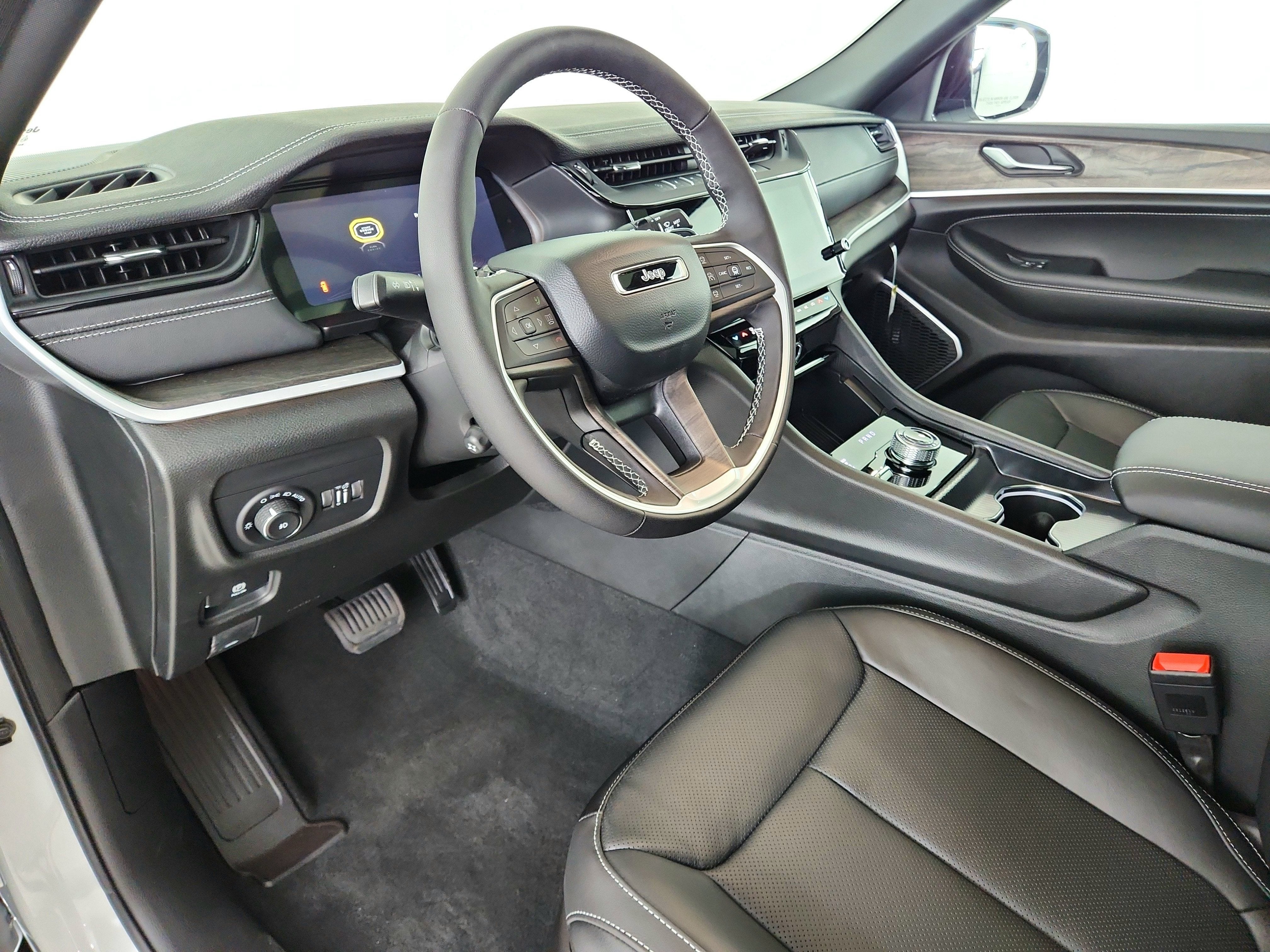 2026 Jeep Grand Cherokee Limited Reserve 4x4