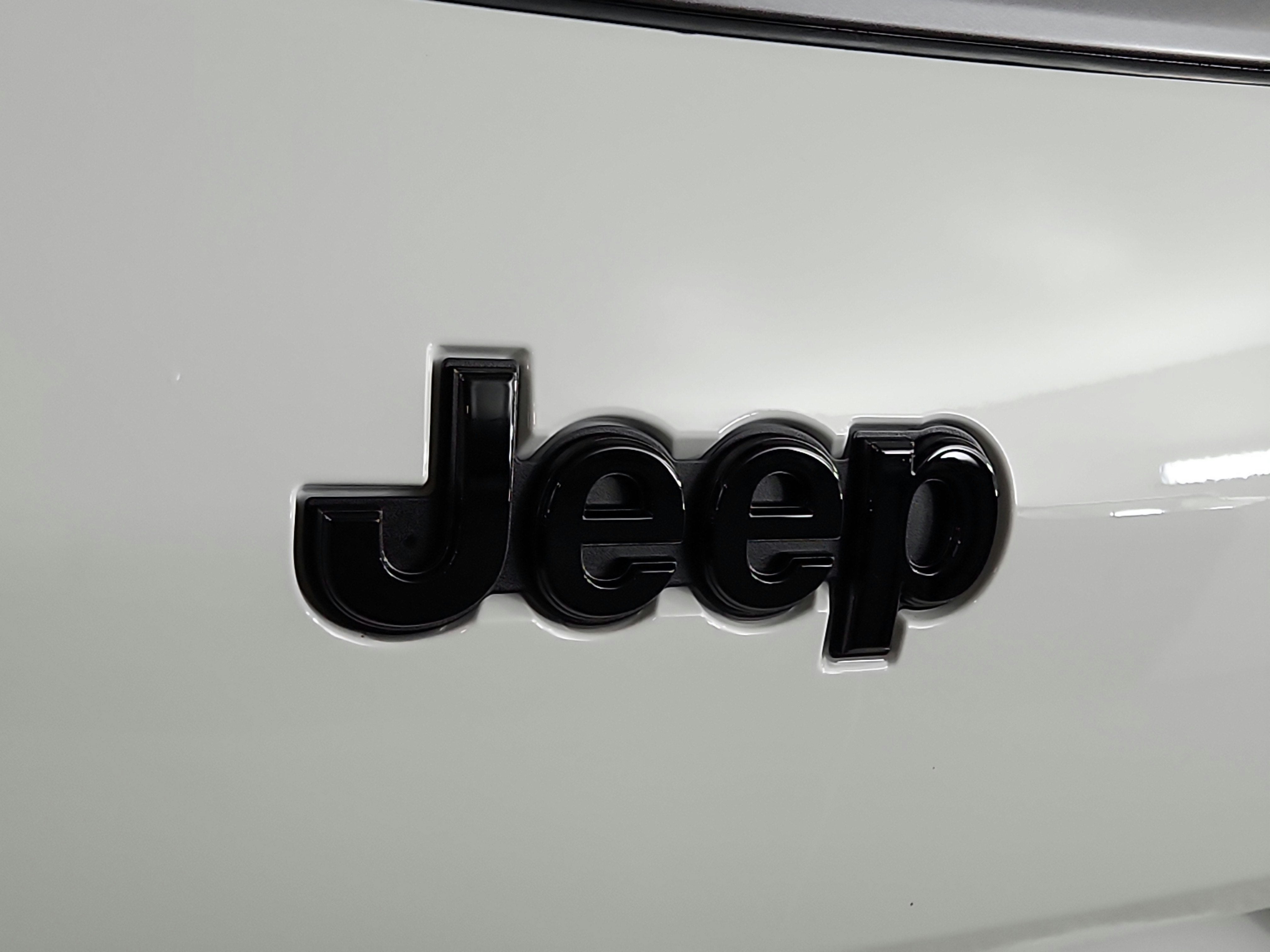 2026 Jeep Grand Cherokee 85th Anniversary Edition 4x4